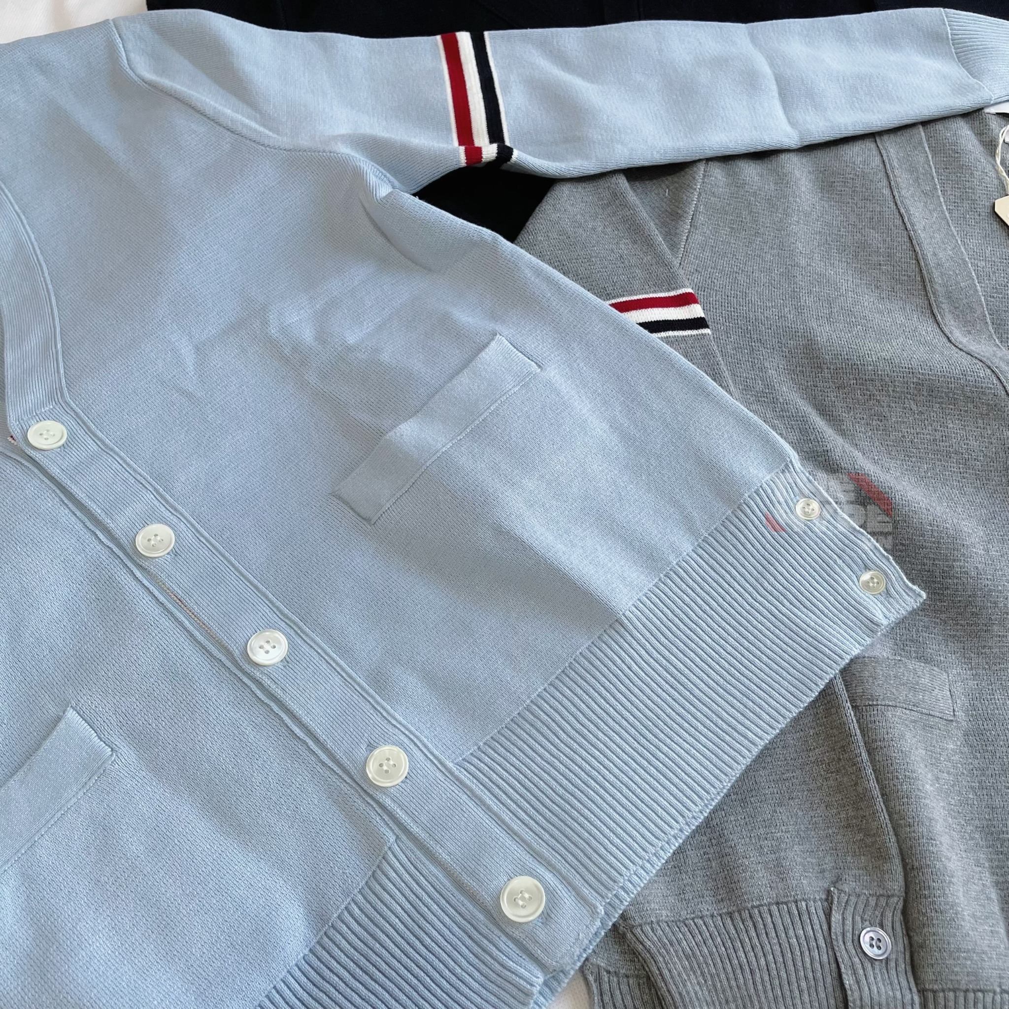 THOM BROWNE CARDIGAN - Áo khoác TB Milano Stitch Stripe Armband (Baby Blue) [Mirror quality]