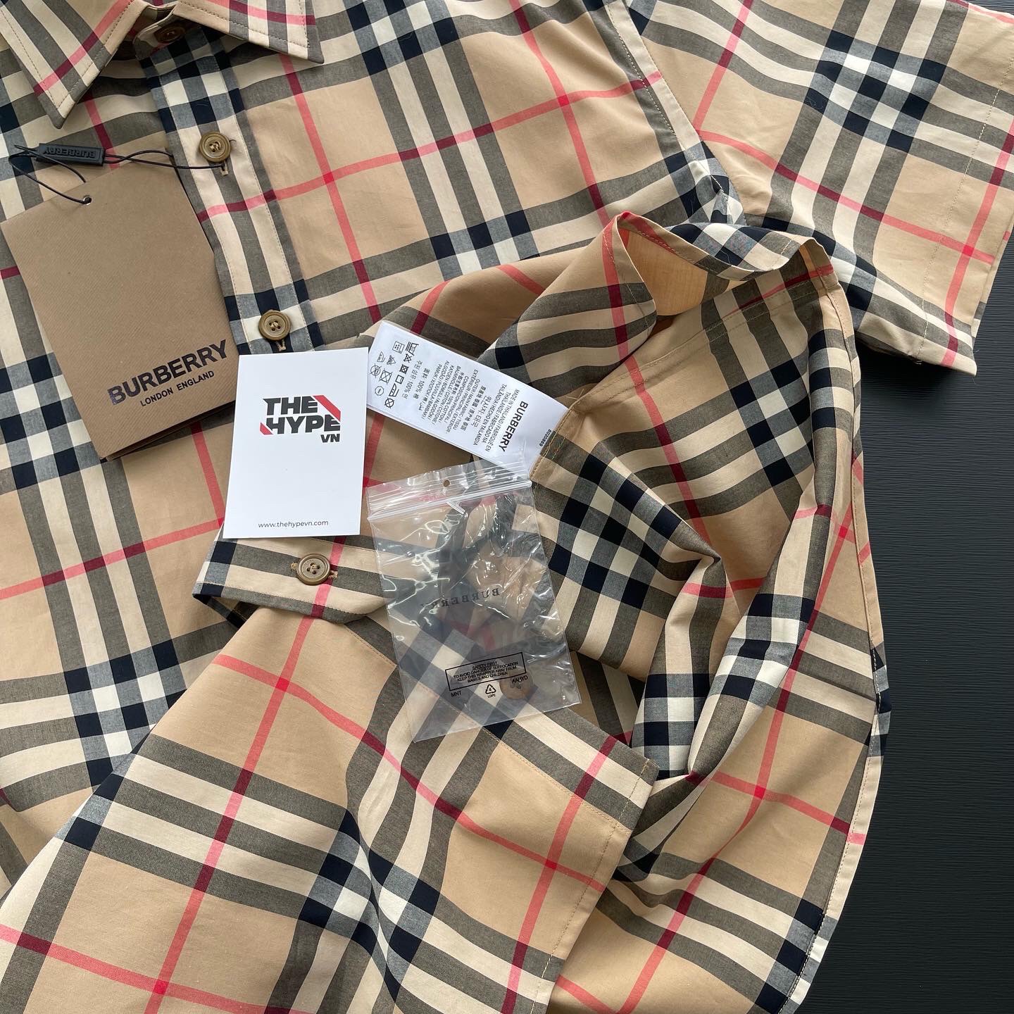 BURBERRY SHIRT - Áo Sơ mi tay ngắn BBR Beige Jameson [Mirror Quality]