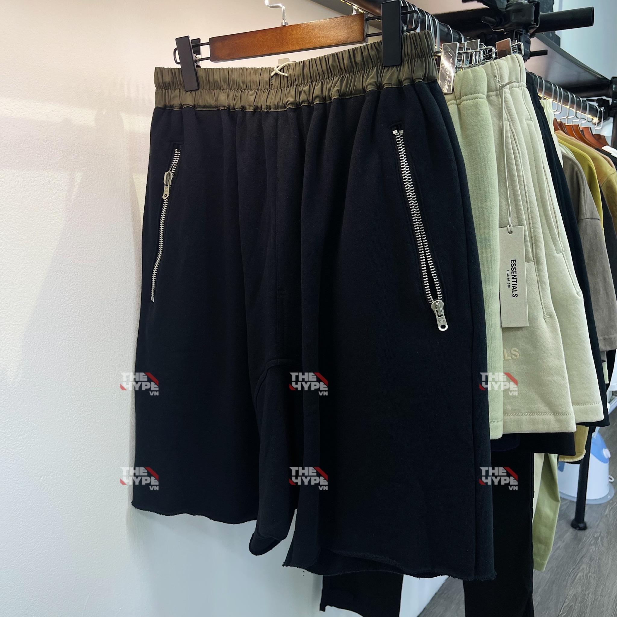 FOG SHORTS - Quần Shorts 4th Collection (Black) [Mirror Quality]