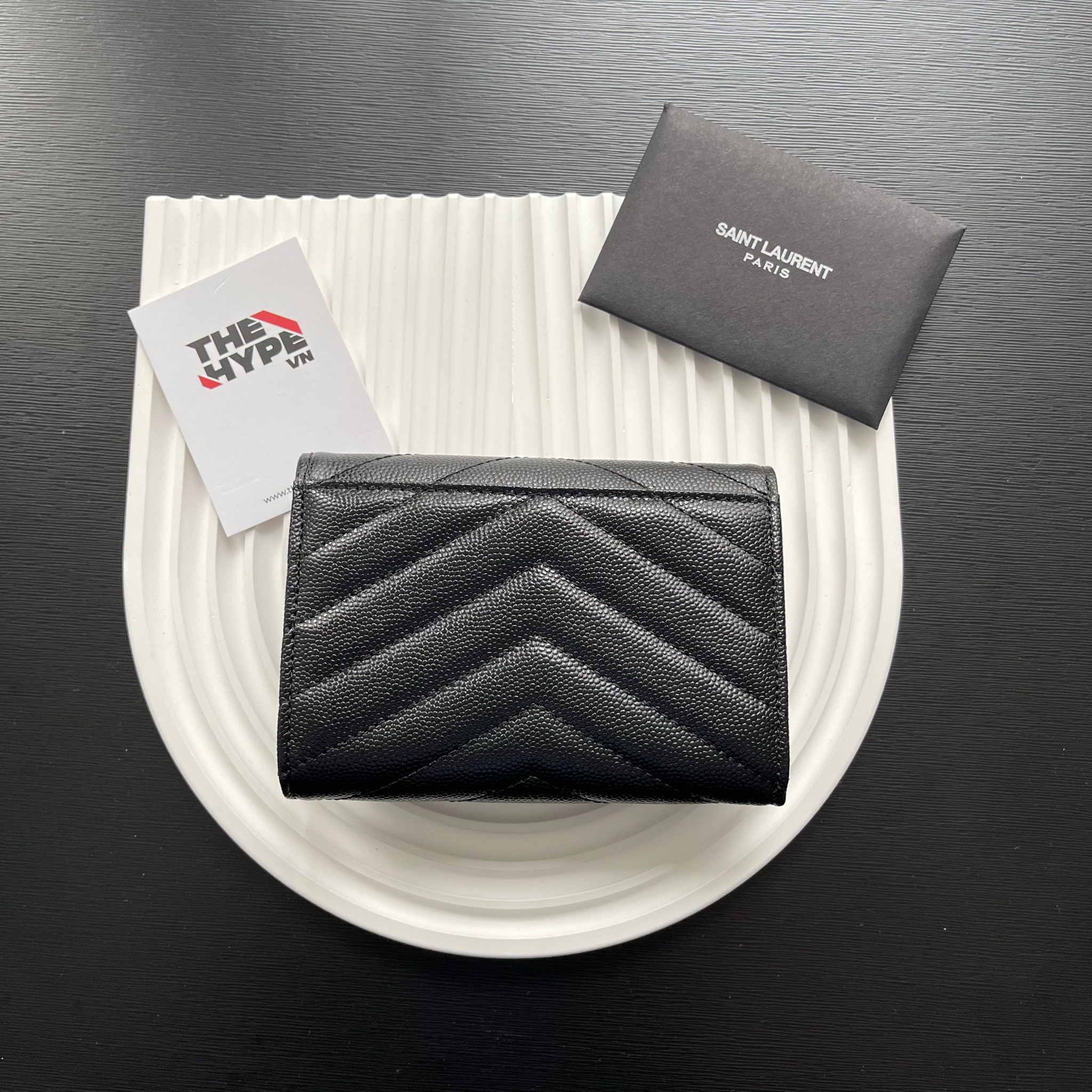 Ví Ngắn YSL Small ENVELOPE CHAIN EMBOSSED ( Black) [Mirror Quality]