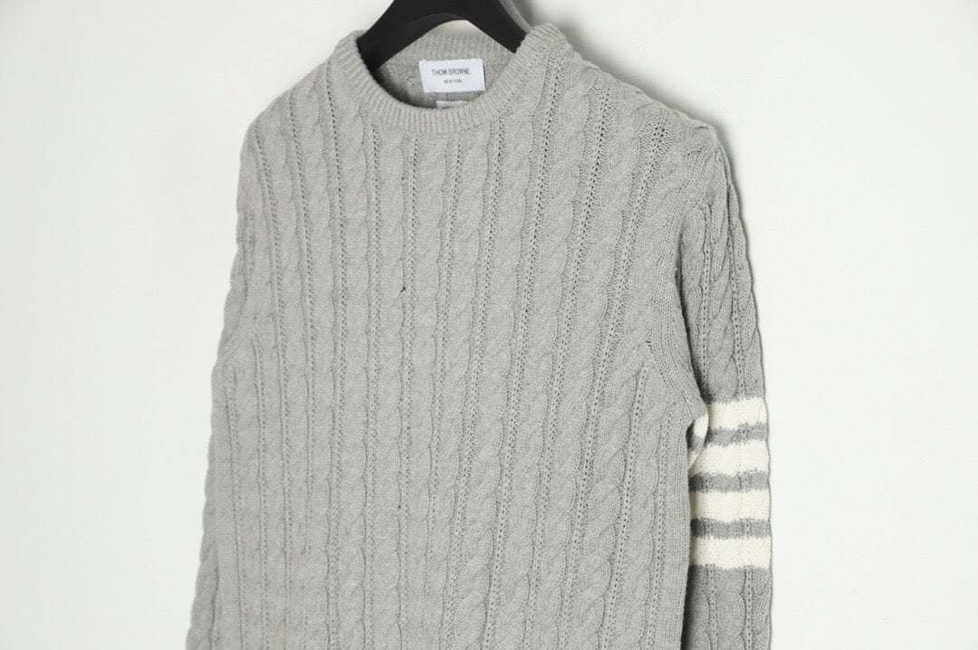 THOM BROWNE SWEATER - Áo TB 4-bar Cable Knit (Xám) [Mirror quality]