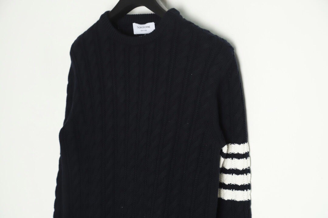 THOM BROWNE SWEATER - Áo TB 4-bar Cable Knit (Navy) [Mirror quality]