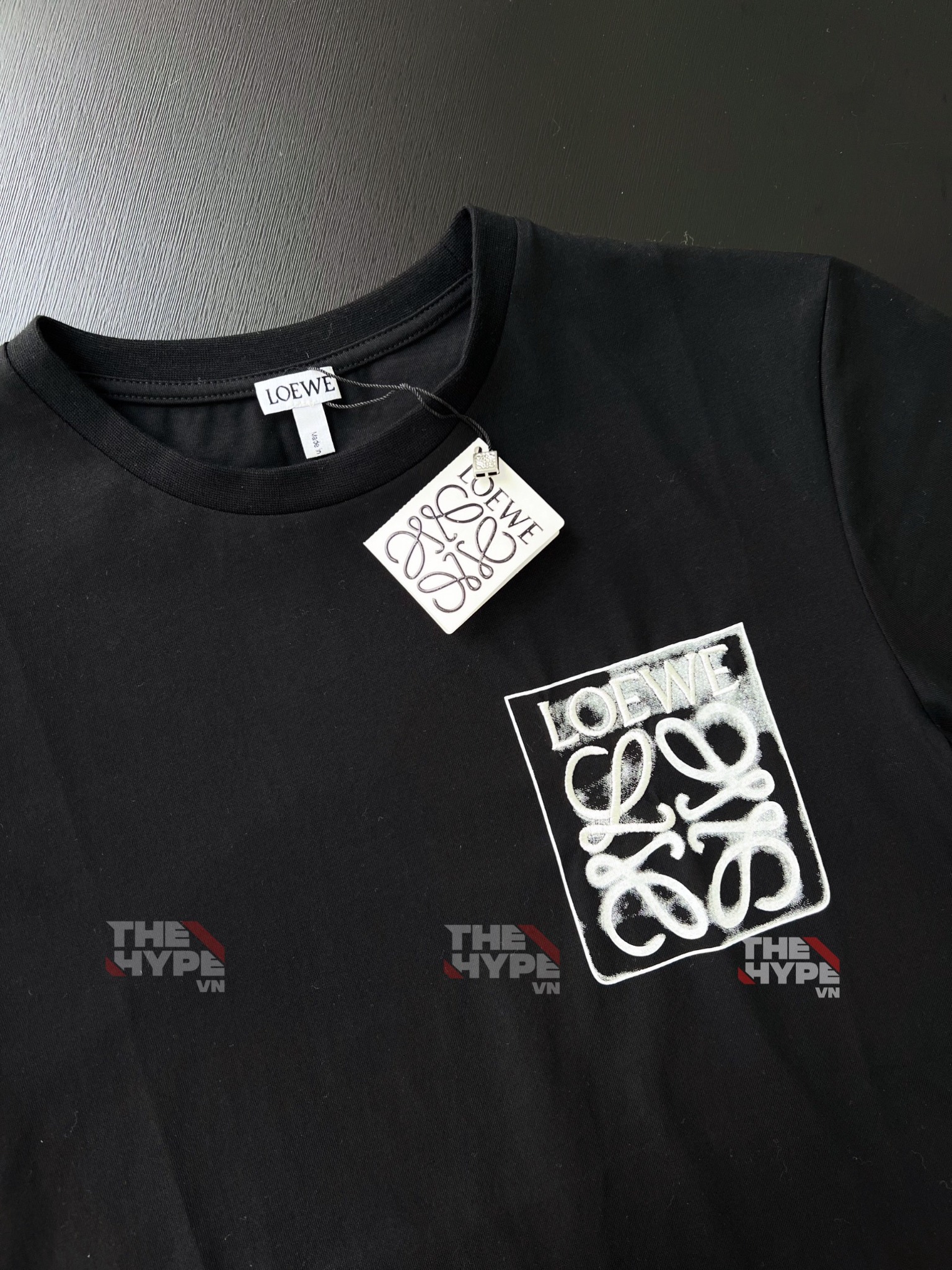 Áo Thun Loewe Anagram (Black) [Mirror Quality]