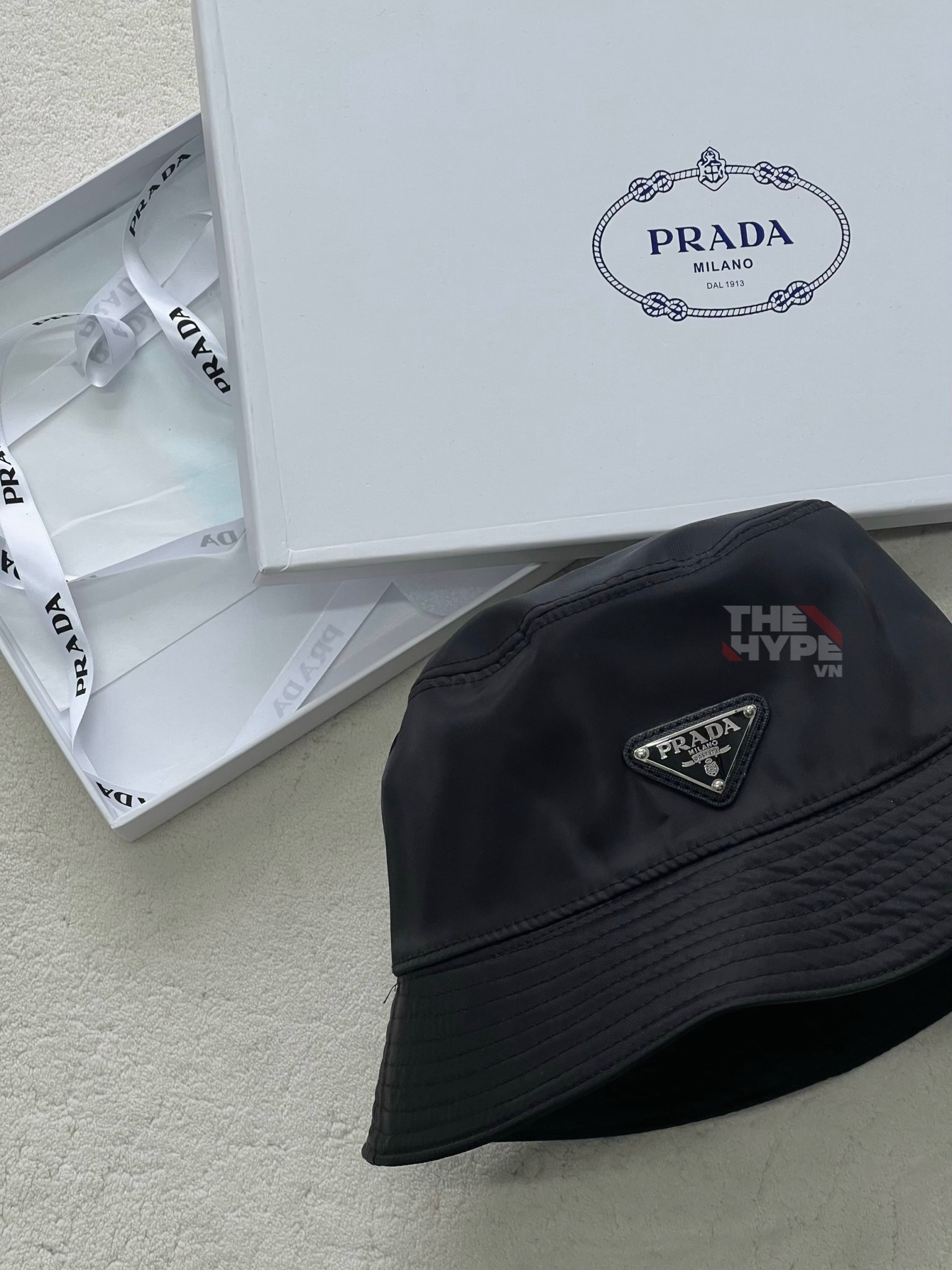 PRADA BUCKET HAT- Nón Re-Nylon Bucket Hat [Mirror Quality]