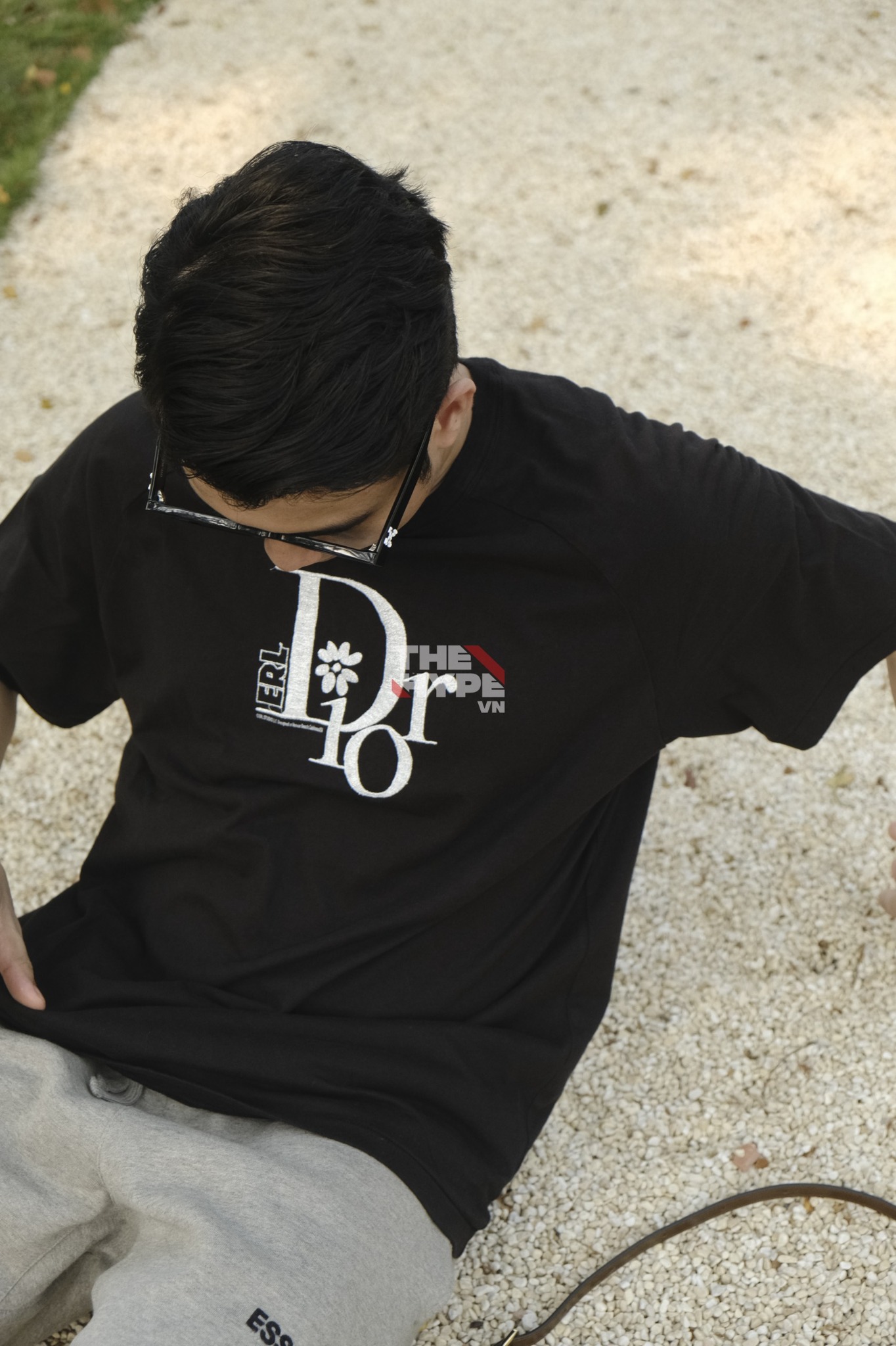DIOR TEE - Áo Dior Chữ Logo By Erl (Đen) [Mirror Quality]