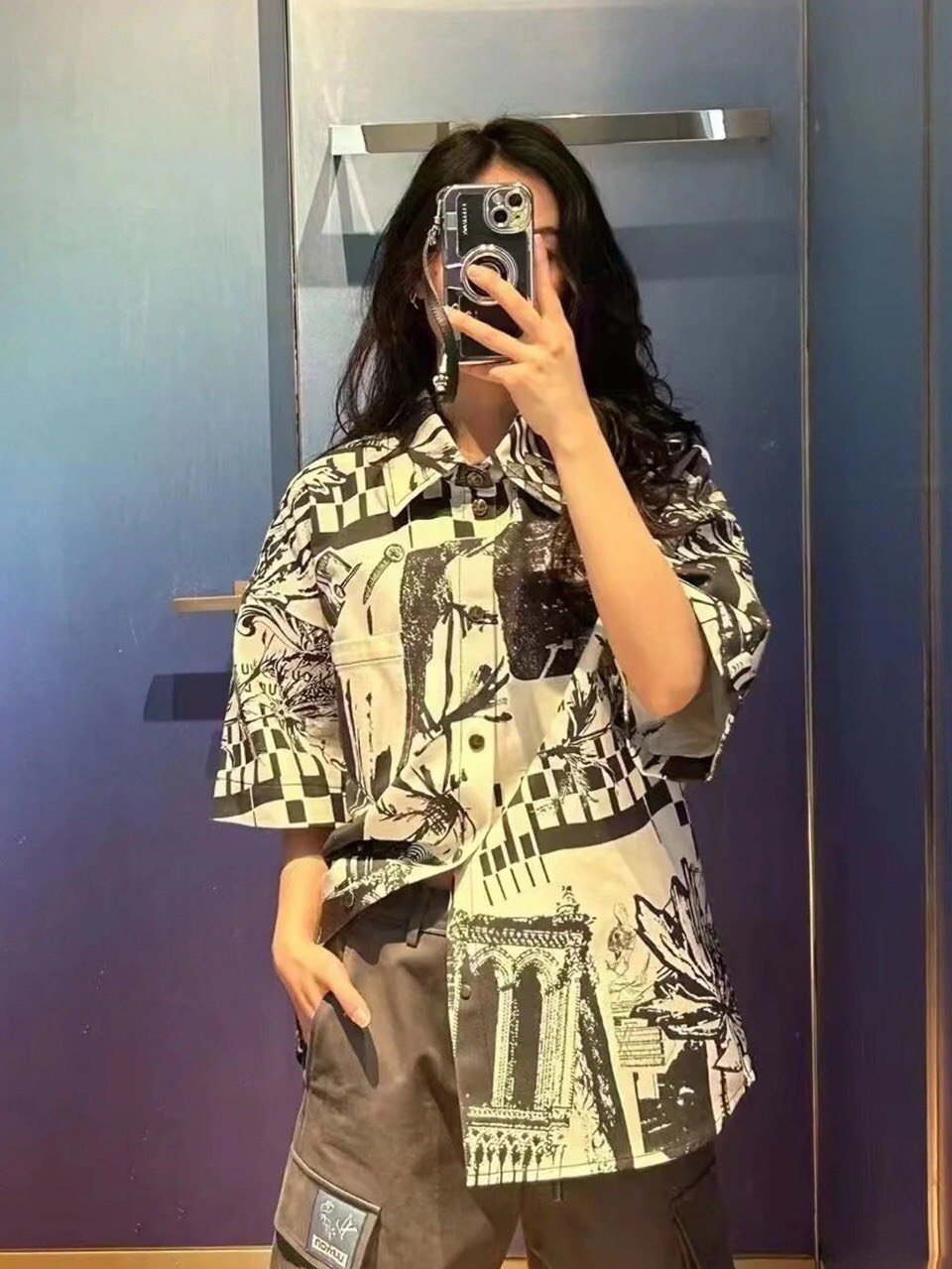 LOUIS VUITTON SHIRT - Áo Sơ Mi LV Short-Sleeved Denim Shirt (Black) [Mirror Quality]