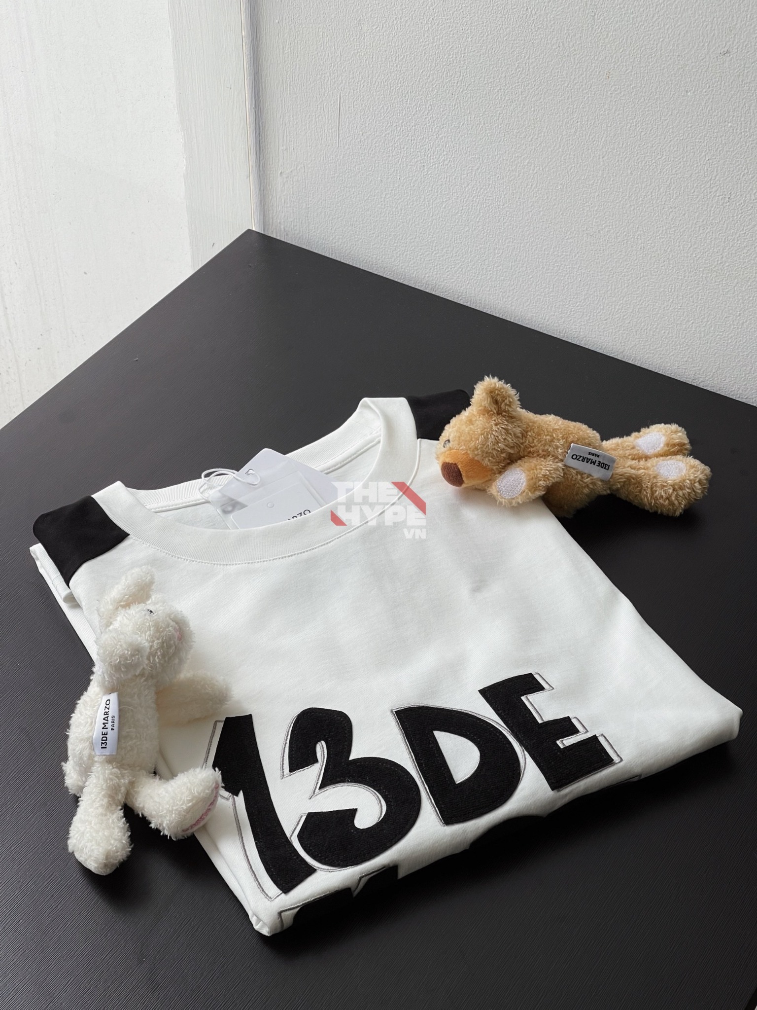 13DE MARZO TEE - Áo Thun Bear Hook & Loop Coconut Milk (White)