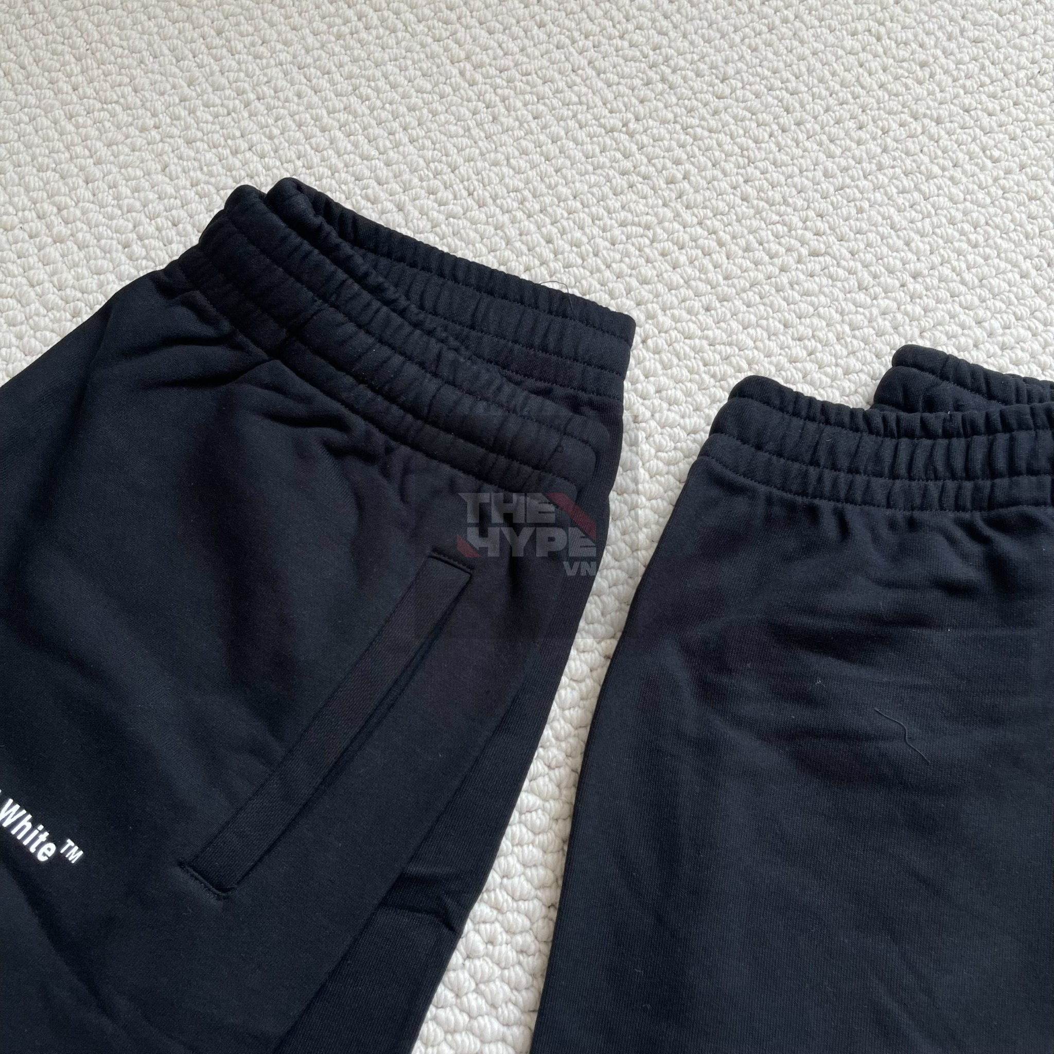 OFF-WHITE SHORTS - Quần Off-White Wave Diag (Black) [Mirror Quality]
