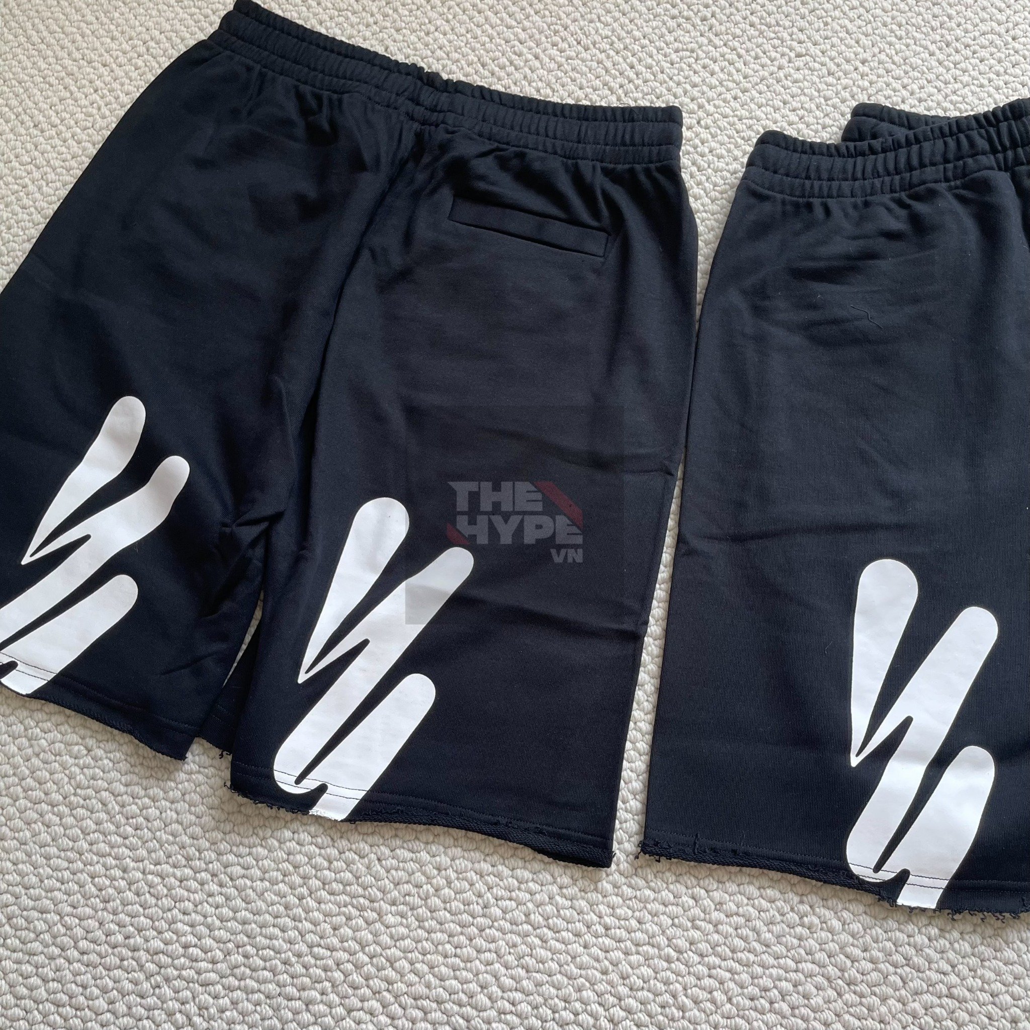 OFF-WHITE SHORTS - Quần Off-White Wave Diag (Black) [Mirror Quality]