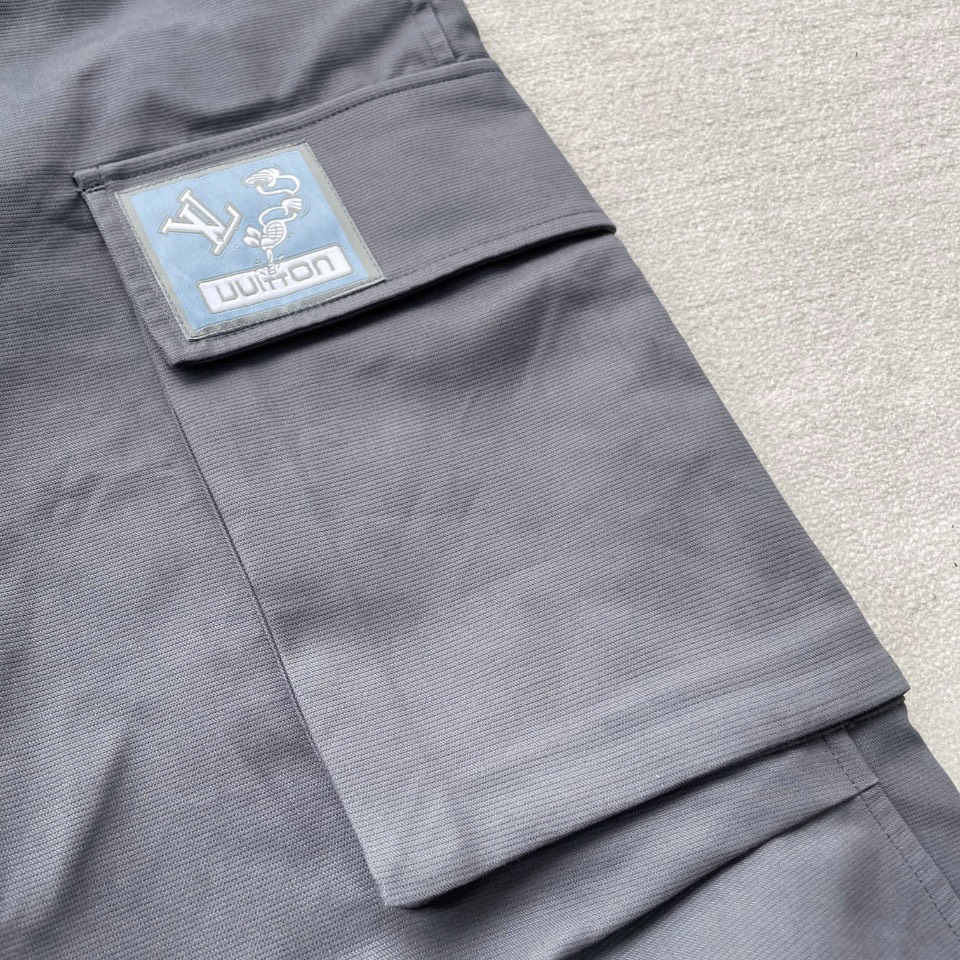 LOUIS VUITTON PANT - QUẦN LV Relaxed Cargo Pants (Grey) [Mirror Quality]