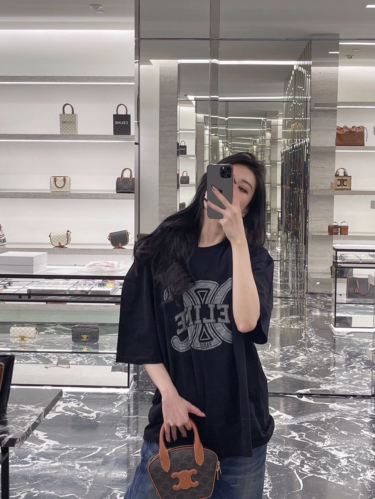 Áo Thun Celine Triomphe Logo For Man Oversize (Black) [Mirror Quality]