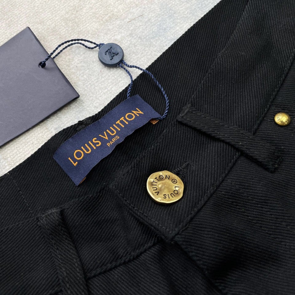 LOUIS VUITTON PANT - QUẦN LV MONOGRAM DETAIL CARPENTER DENIM PANTS [Mirror Quality]