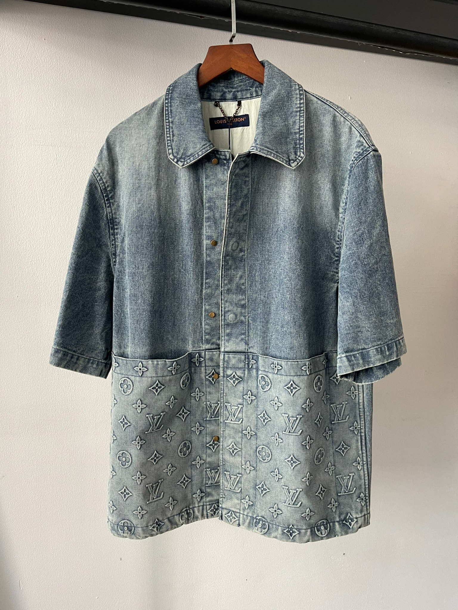 Áo Sơ Mi Louis Vuitton Short Sleeved Denim Workwear(Blue) [Mirror Quality]