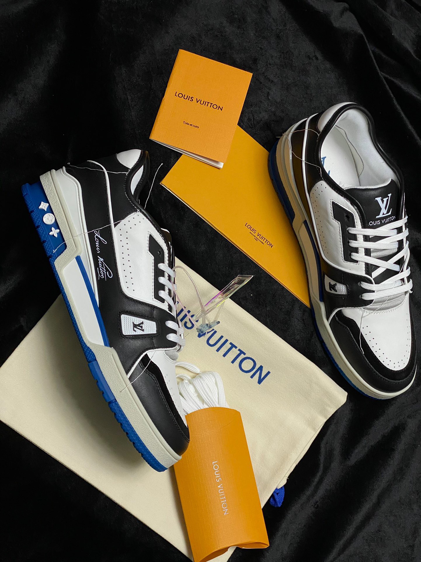 Giày Louis Vuitton Trainer SS21 (Black) [Mirror Quality]