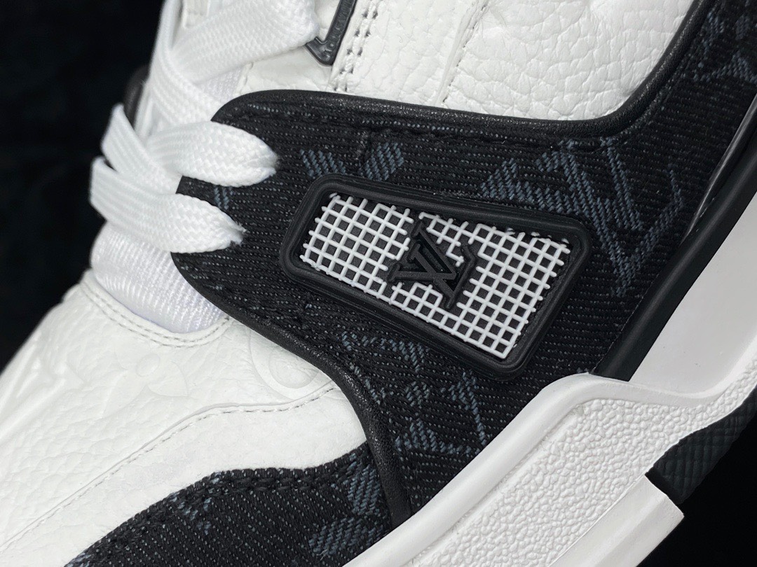 Giày LV Trainer Sneaker (Black) [Mirror Quality]