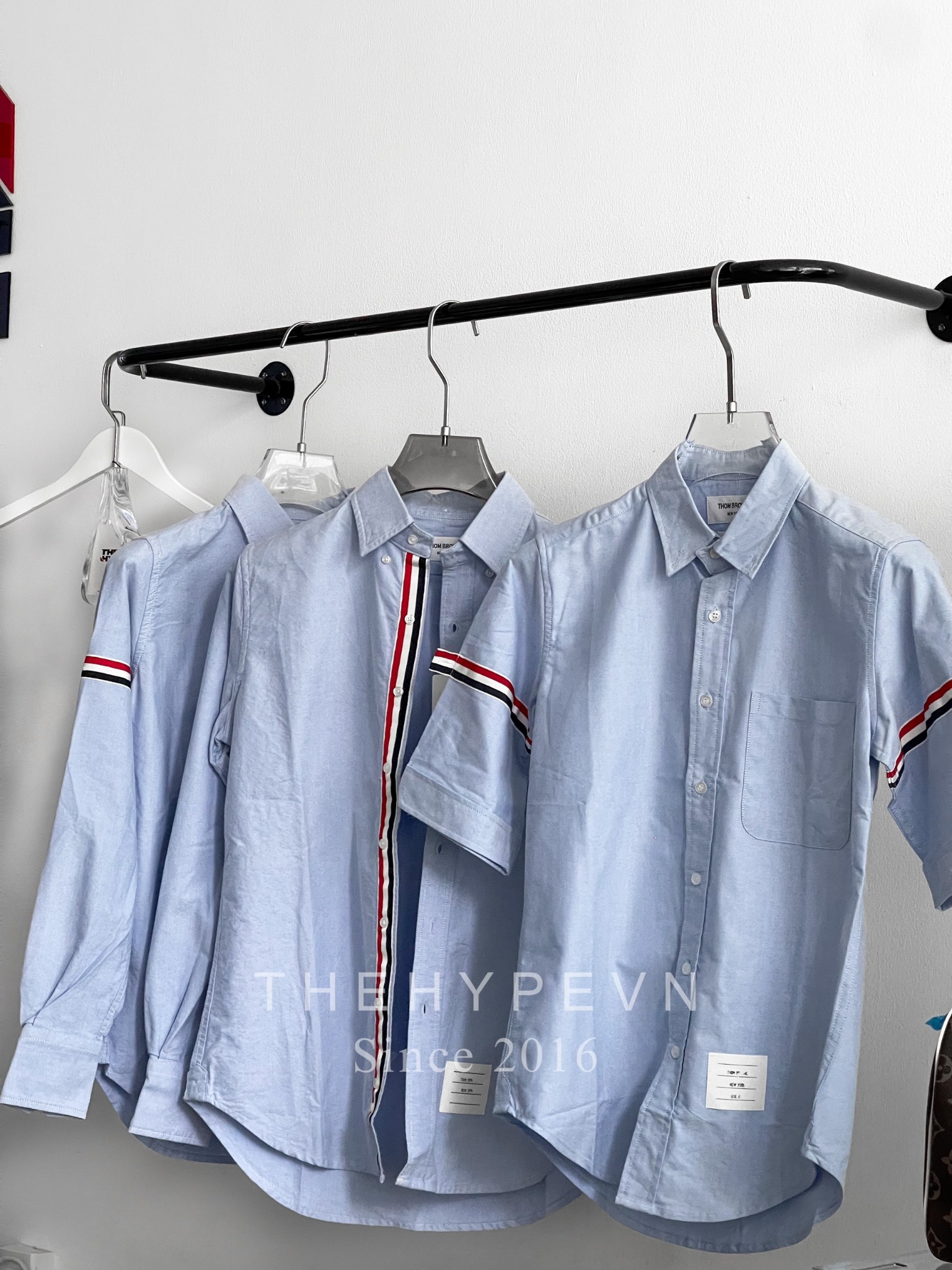 ÁO SƠ MI THOM BROWNE TB GROSGRAIN ARMBAND OXFORD SHIRT (SỌC DỌC) (BLUE)