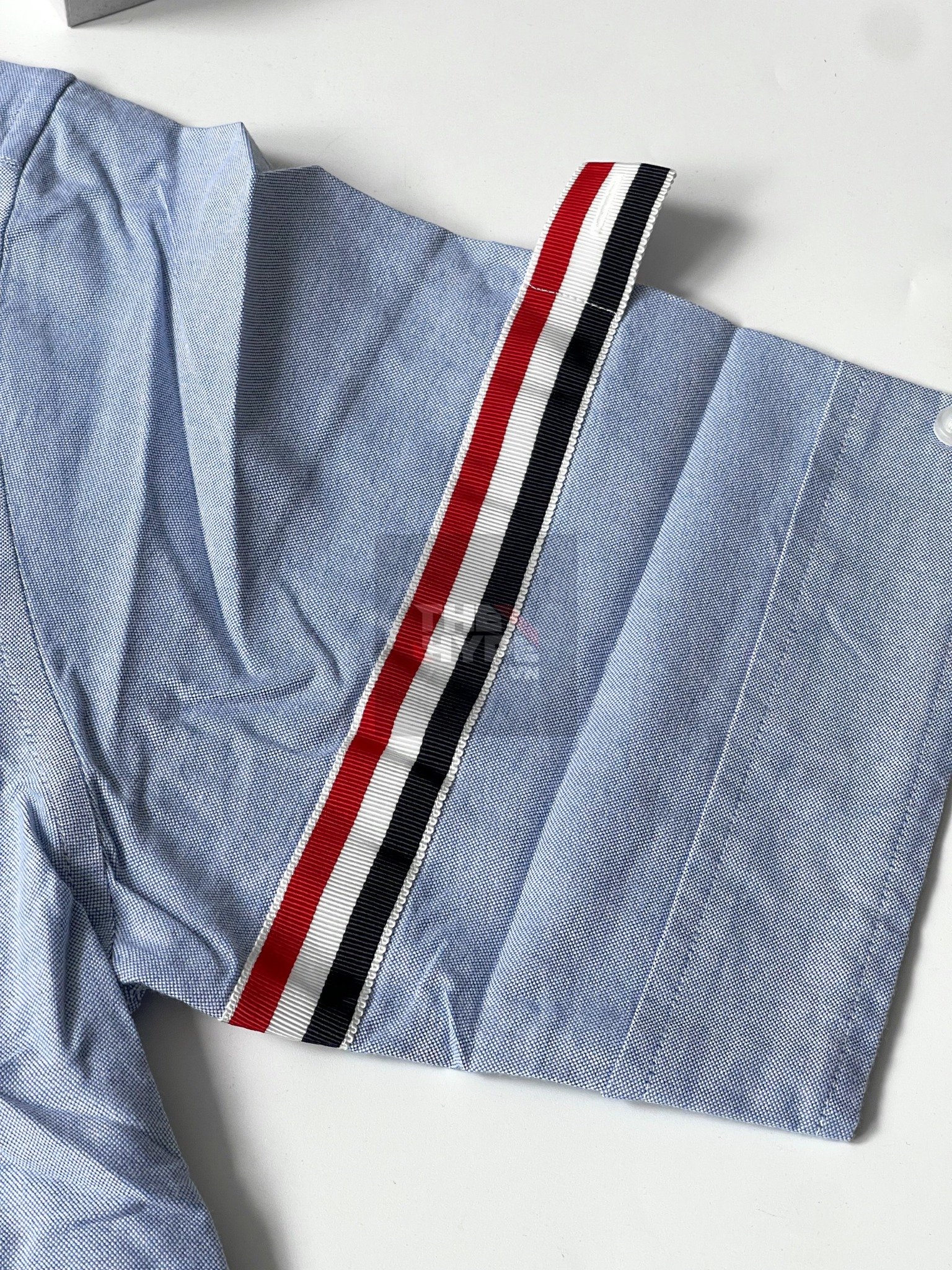 Áo Sơ Mi Thom Browne TB Grosgrain Arm Band Sọc Tay Ngắn - Xanh) [Mirror Quality]