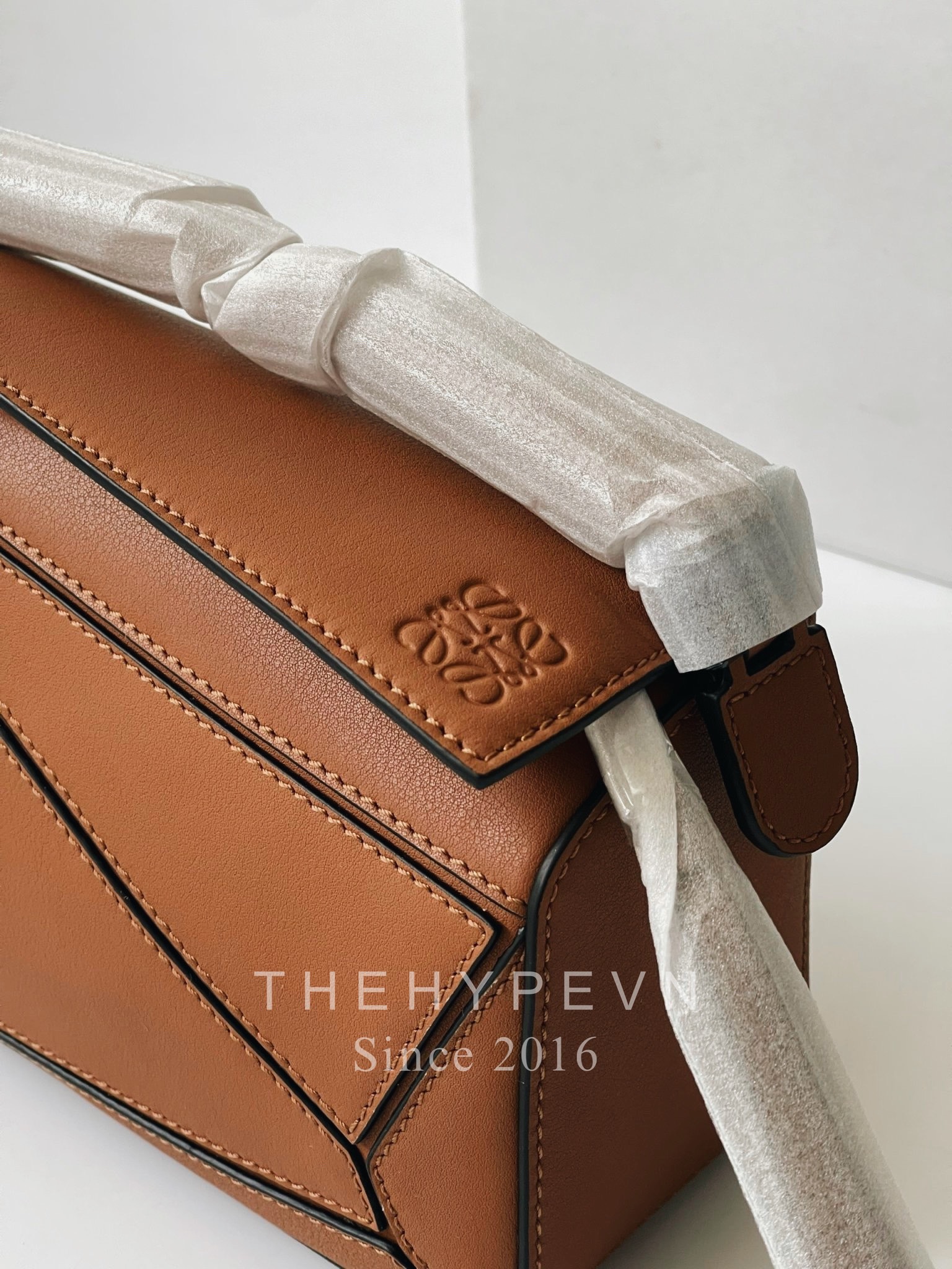 Túi Loewe Puzzle Classic Size Mini (Tan) [Mirror Quality]