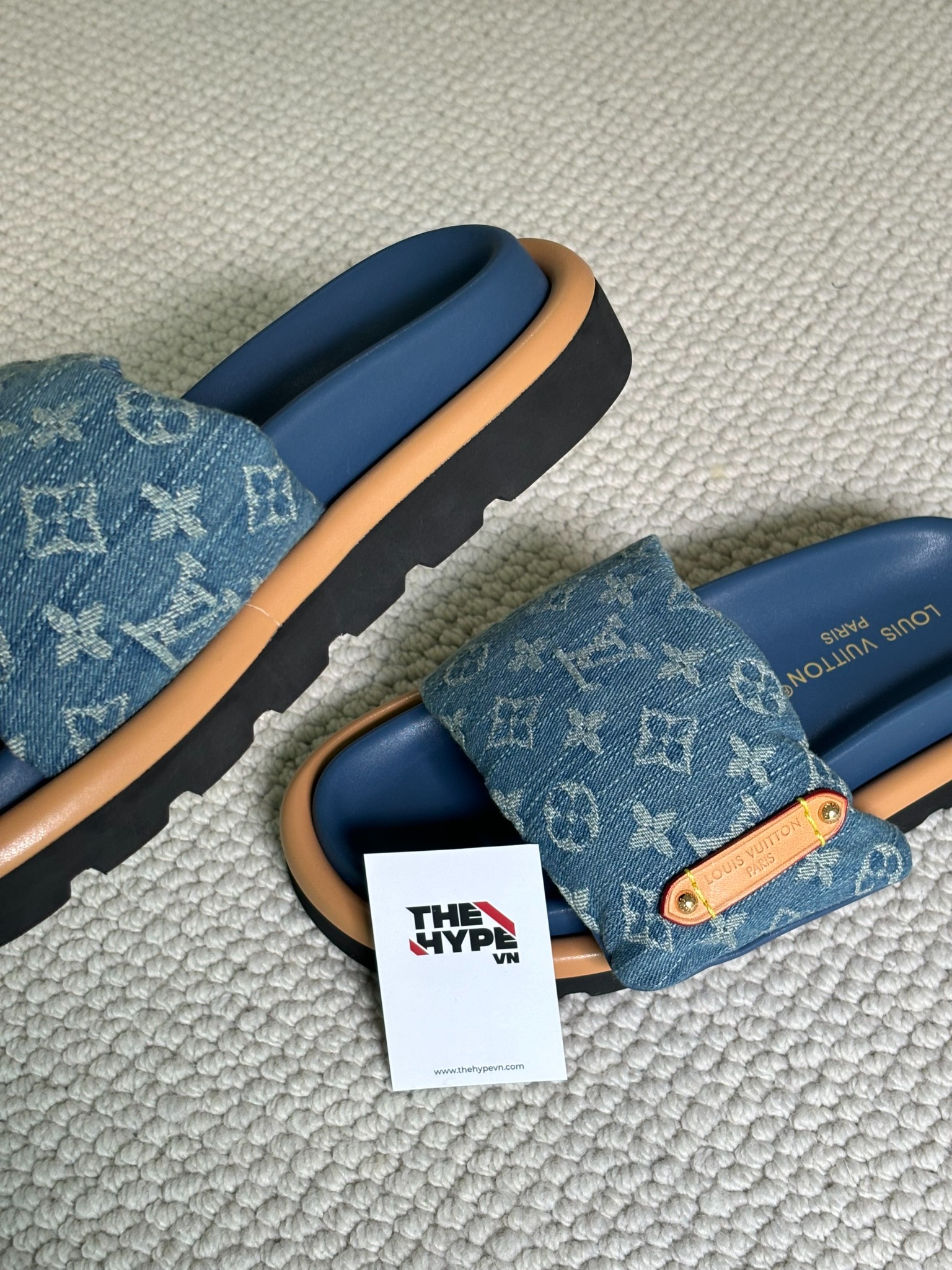 Dép Louis Vuitton Pool Pillow Flat Comfort Mule (Blue) [Mirror Quaity]