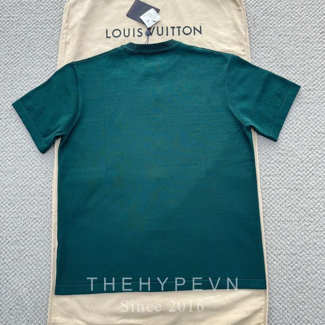 Áo Thun Louis Vuitton LV Wardrobe Stable (Pine Green) [Mirror Quality]