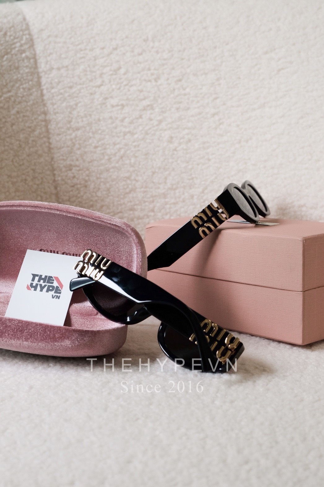 Kính Râm Miu Miu Glimpse (Black) [Mirror Quality]
