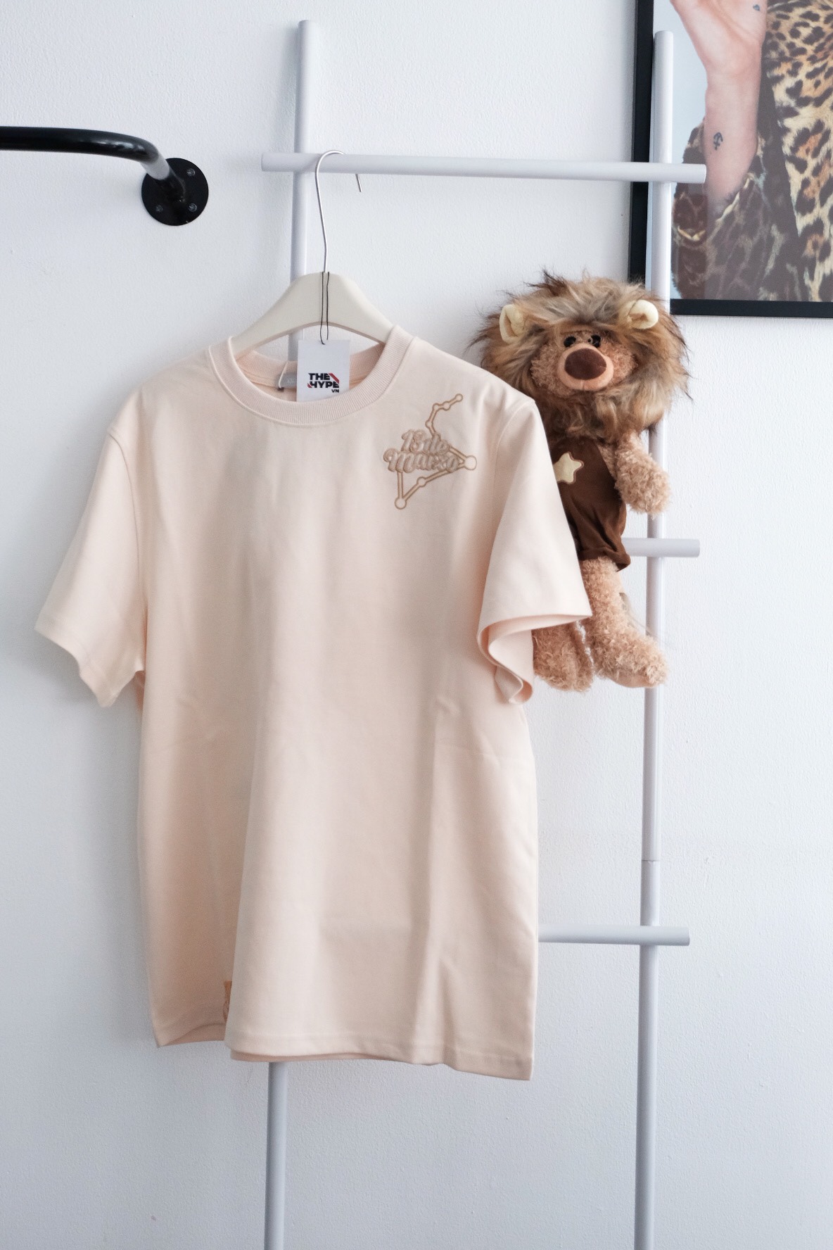 Áo Thun 13De Marzo Cung Hoàng Đạo Sư Tử Leo (Cream) Best Quality
