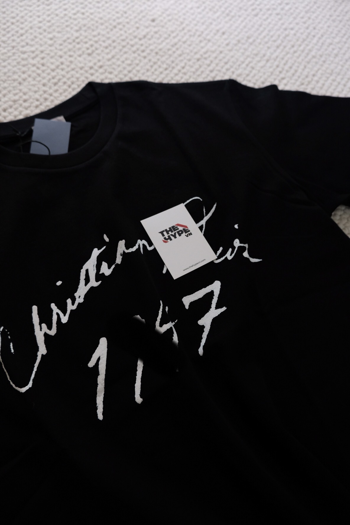 Áo Thun Dior Handwritten 1947 (Black) [Mirror Quality]