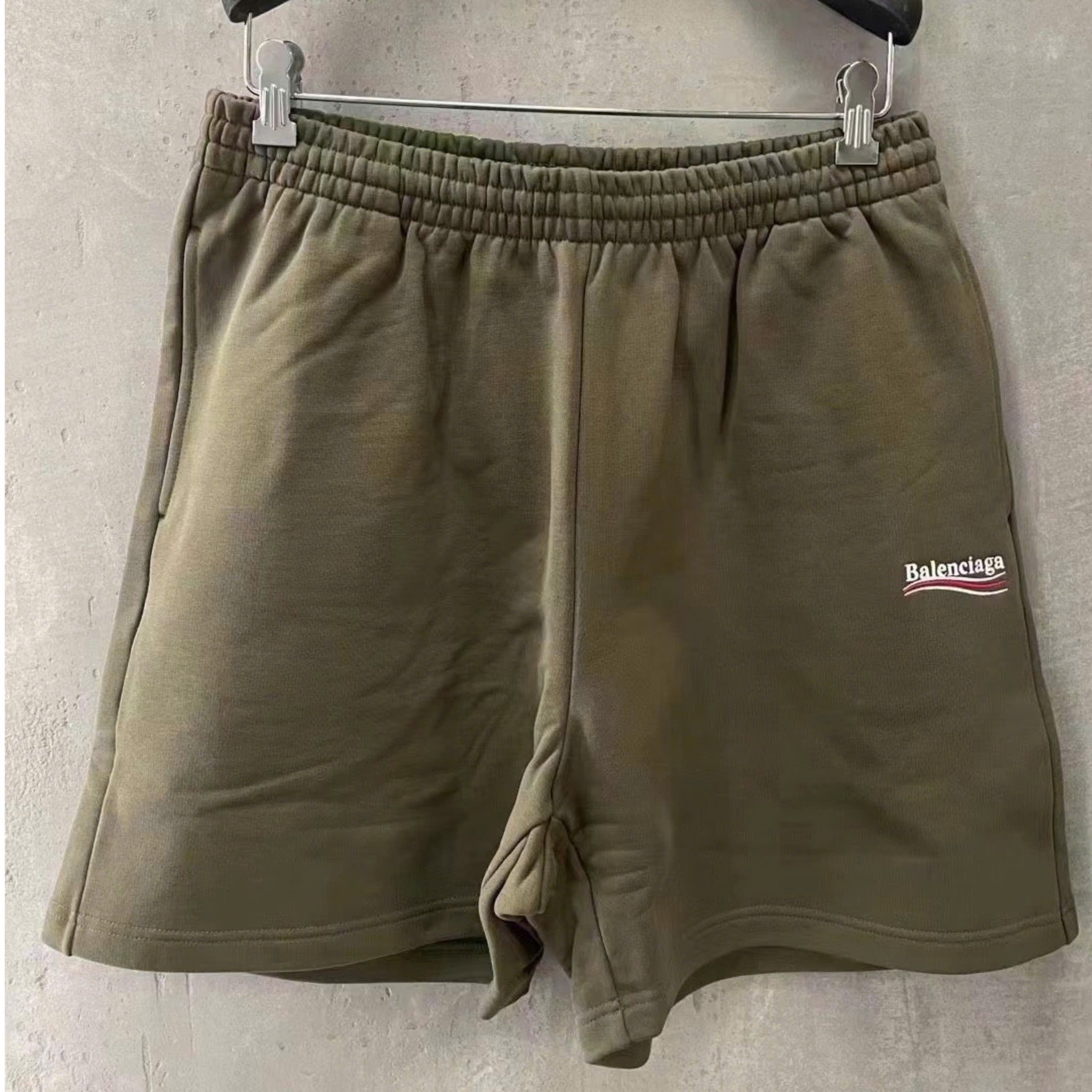 Quần Shorts Balenciaga BLCG logo-print track (Green) [Mirror Quality]