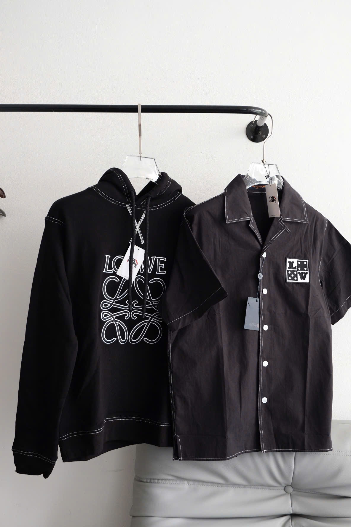 LOEWE HOODIE - HOODIE Loewe Anagram Embroidered (Black) [MIRROR QUALITY]