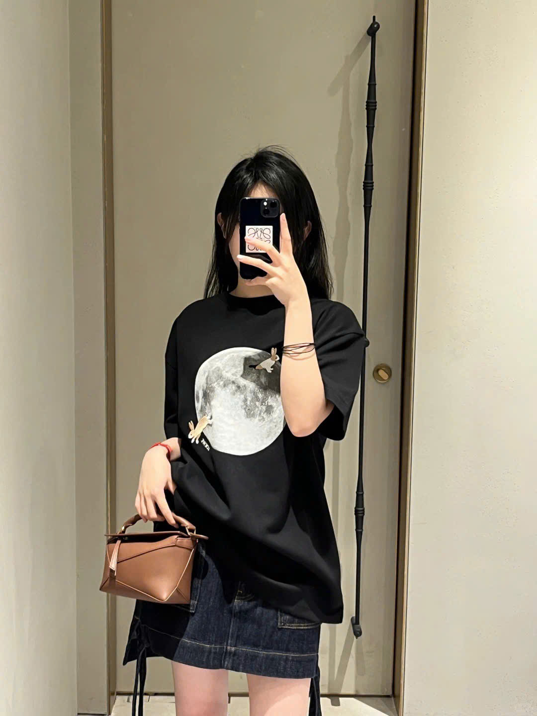 ÁO THUN LOEWE BUNNIES MOON (BLACK)