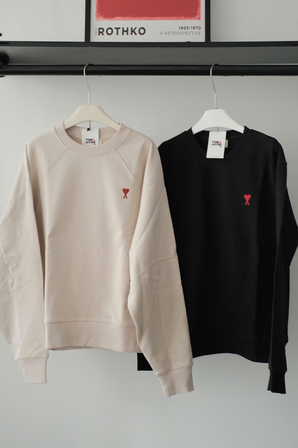 ÁO SWEATER AMI PARIS SWEATSHIRT HEART (BEIGE)