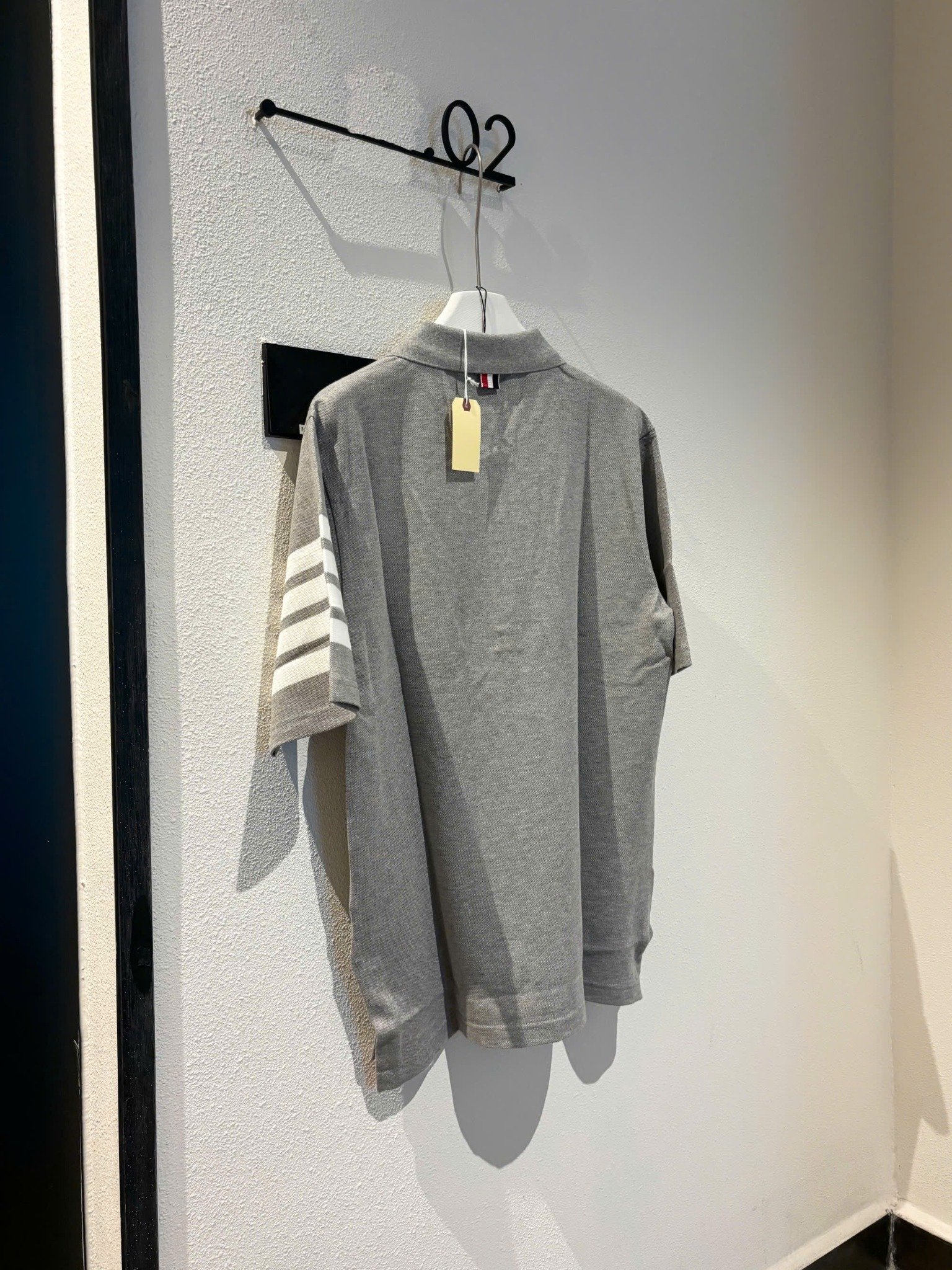 ÁO POLO THOM BROWNE 4 BAR STRIPE (GREY)