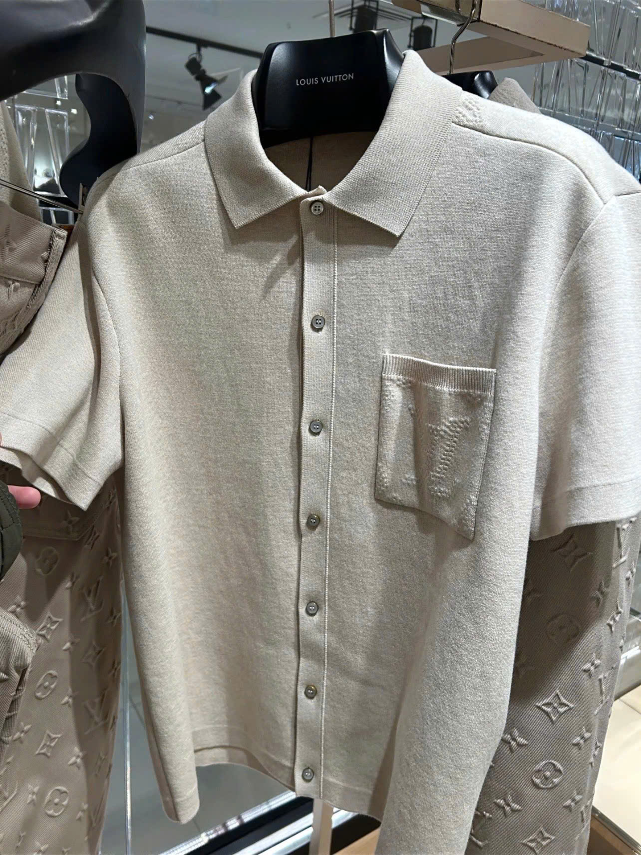ÁO SƠ MI LOUIS VUITTON LV POINTELLE (BEIGE)