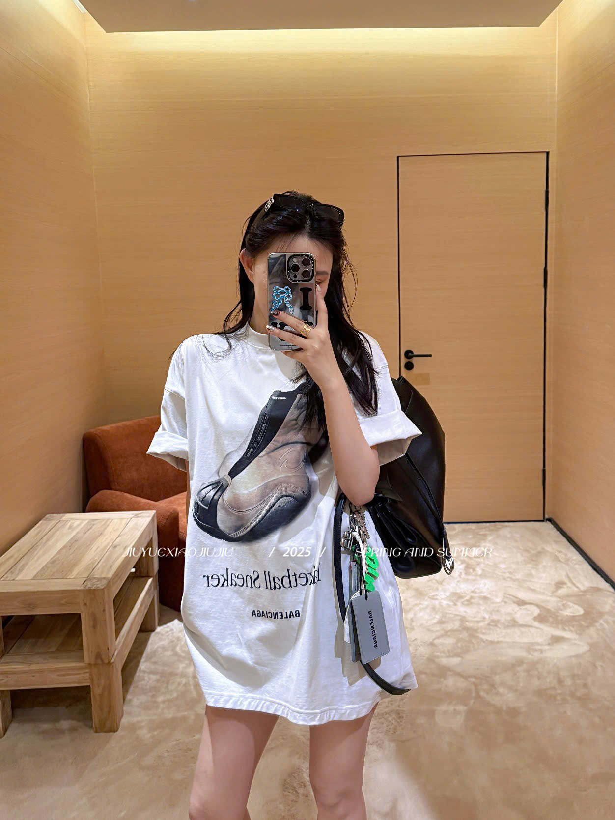 ÁO THUN BALENCIAGA BLCG BASKETBALL SNEAKER (WHITE)