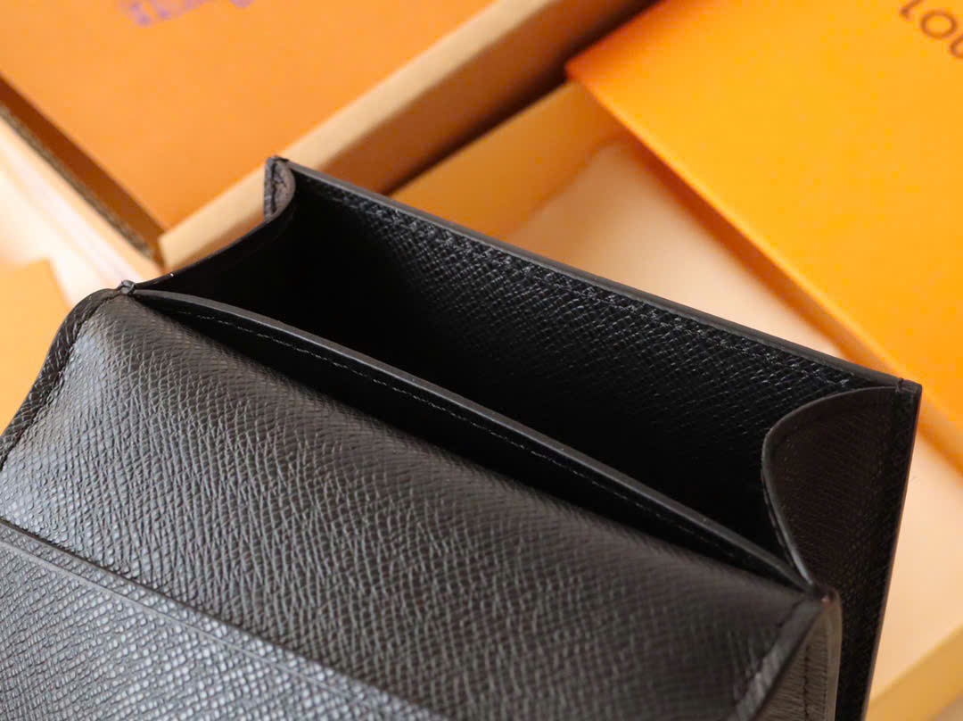 VÍ NGẮN LOUIS VUITTON LV VICTOR MONOGRAM (BLACK)