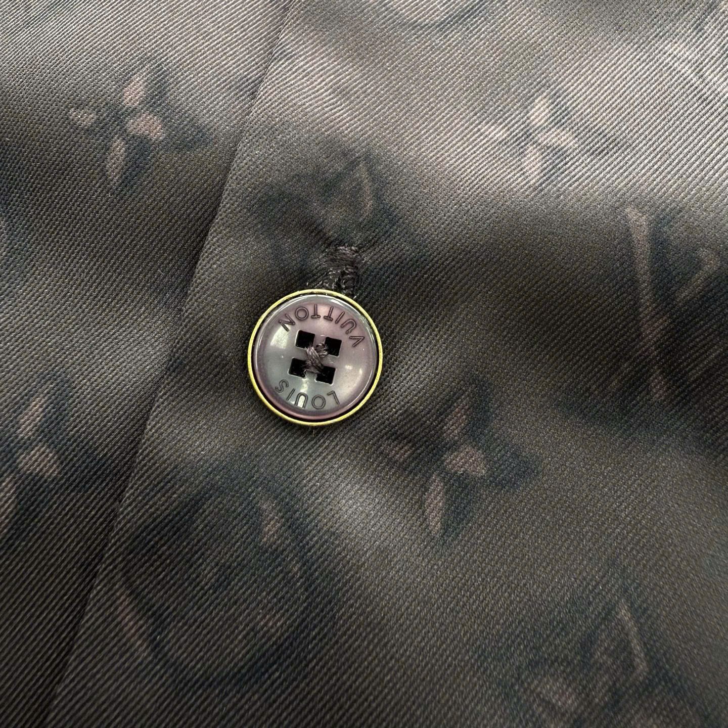ÁO SƠ MI LOUIS VUITTON LV SILK PRINTED MONOGRAM (BLACK)