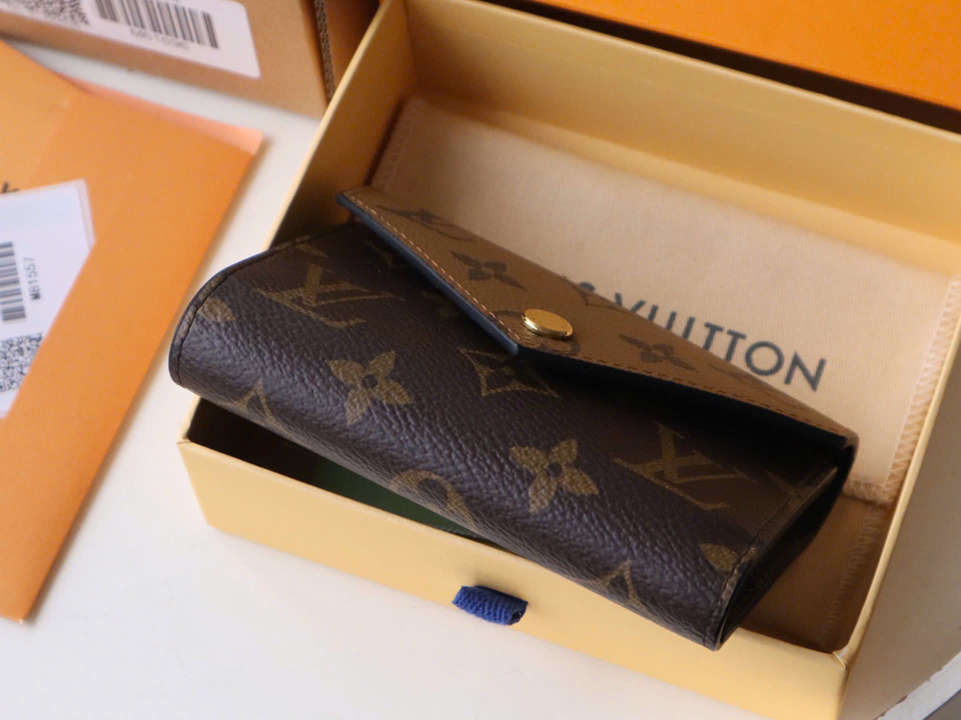 VÍ GẬP LOUIS VUITTON LV MONOGRAM REVERSE VICTORINE