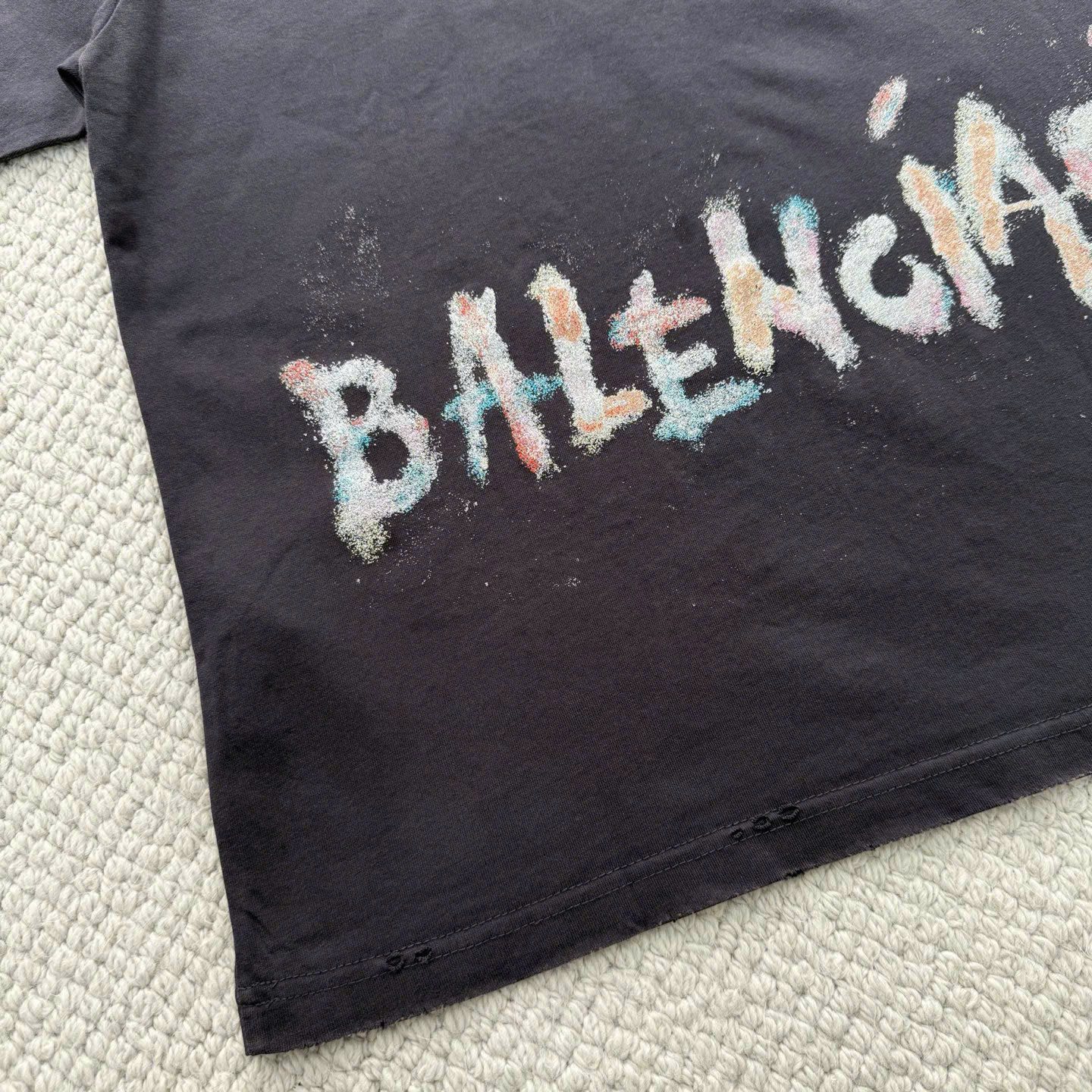 ÁO THUN BALENCIAGA BLCG NAIL POLISH (BLACK)