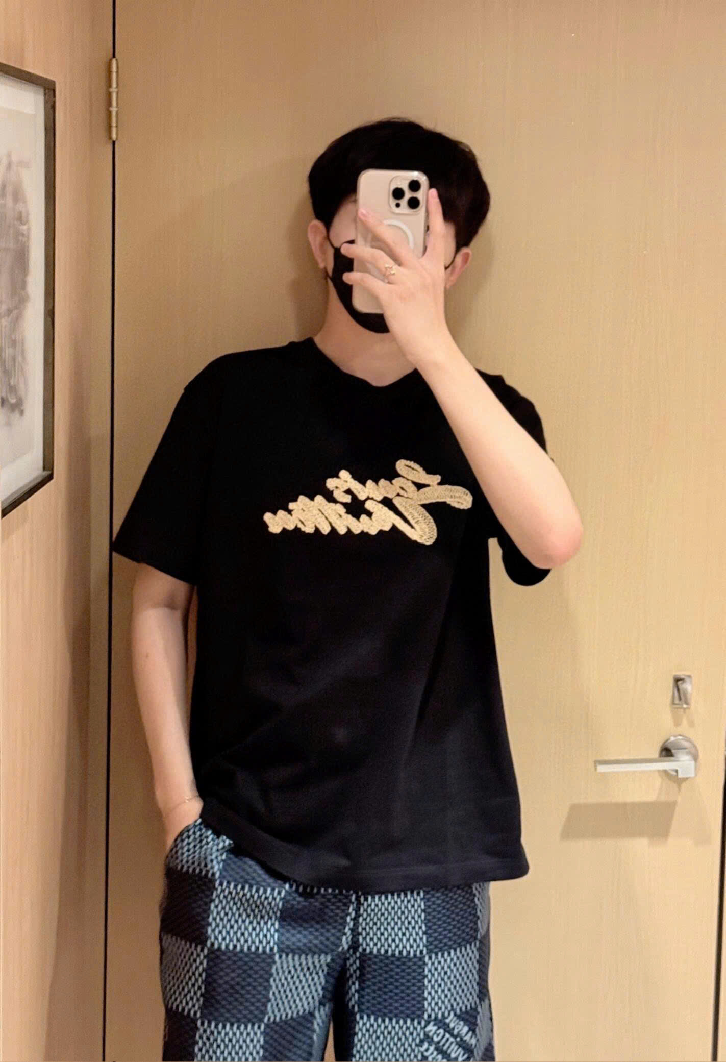 ÁO THUN LOUIS VUITTON SUMMER WARDROBE (BLACK)