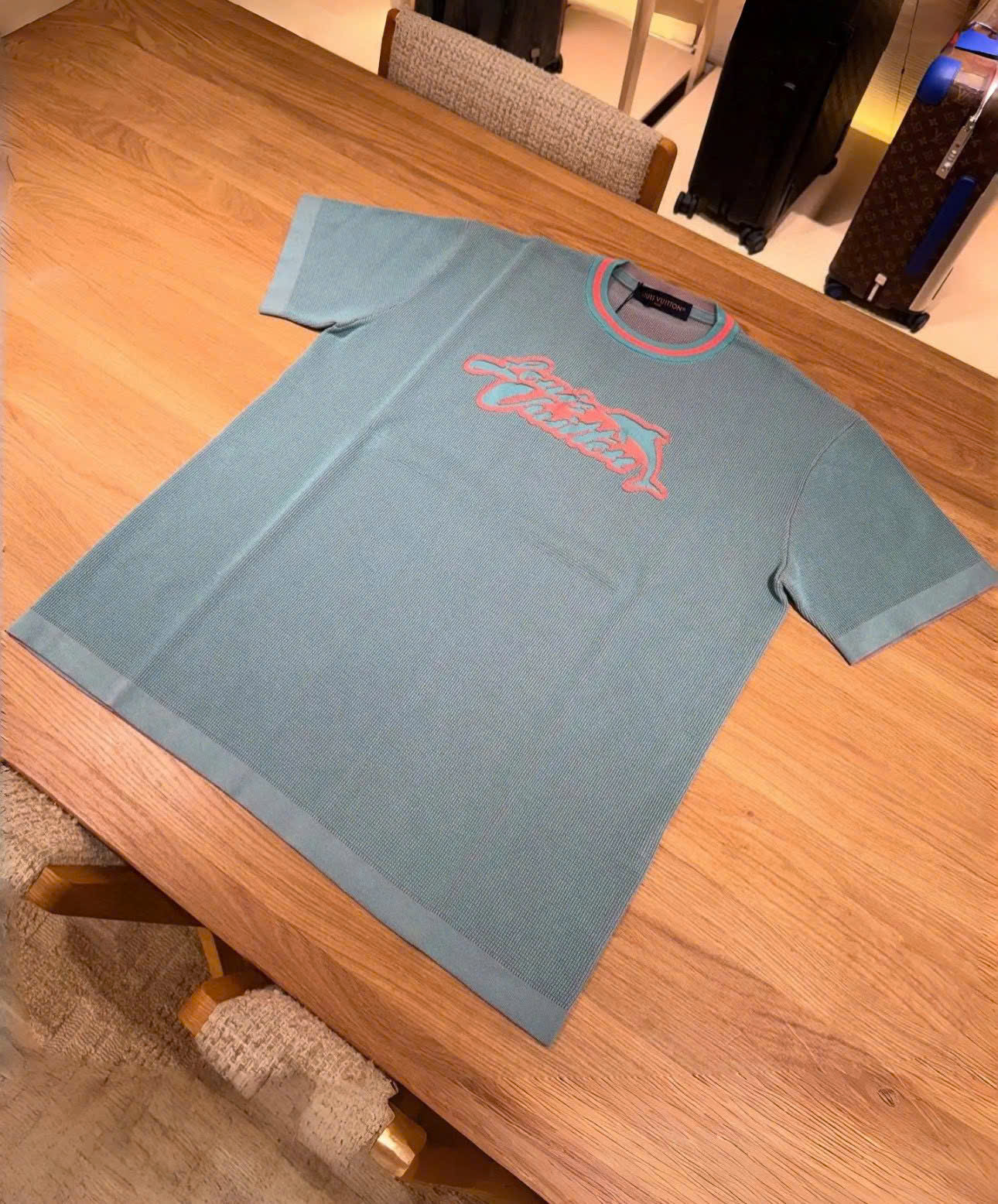 ÁO THUN LOUIS VUITTON LV DOLPHINS (BLUE MARINE)