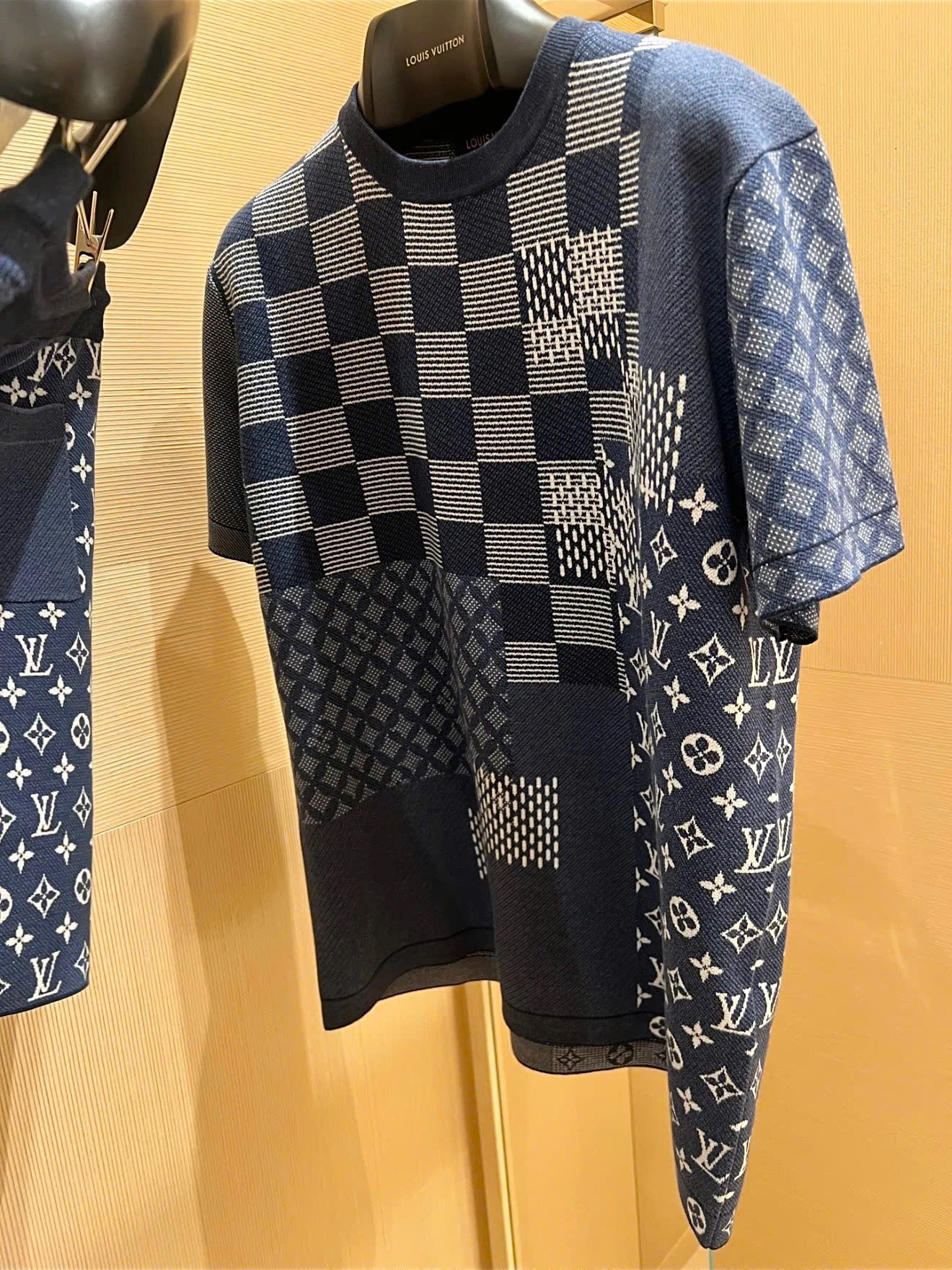 ÁO THUN LOUIS VUITTON SHORT-SLEEVED KNITTED CREWNECK (BLUE)