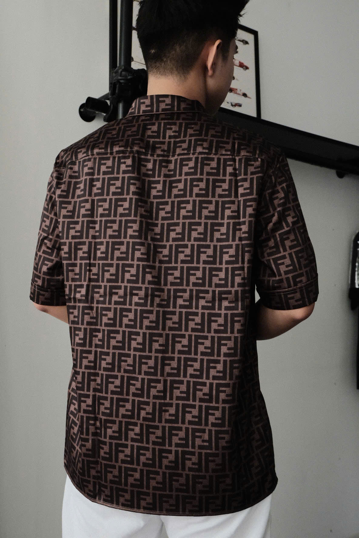 ÁO SƠ MI FENDI PLAYERA FF SILK SHIRT (BROWN)