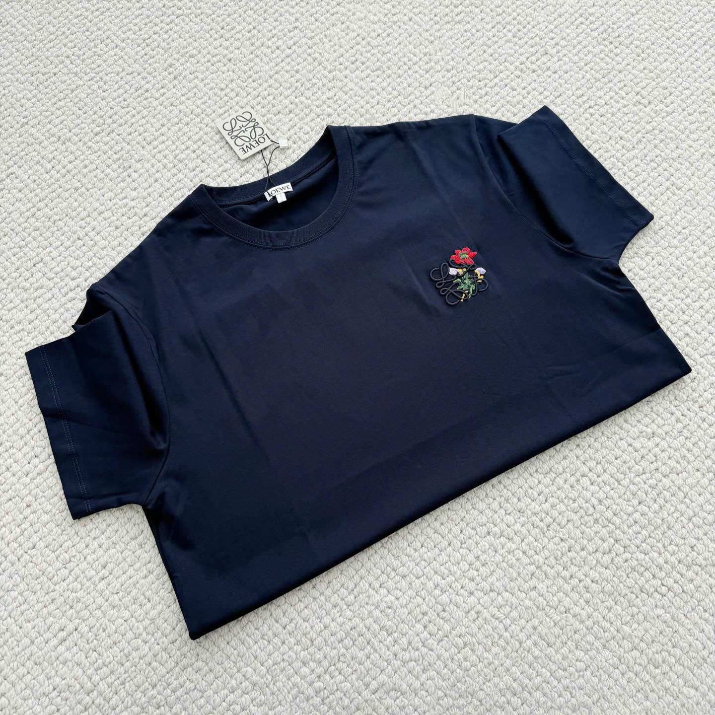 ÁO THUN LOEWE ANAGRAM FLOWERS (DARK BLUE)