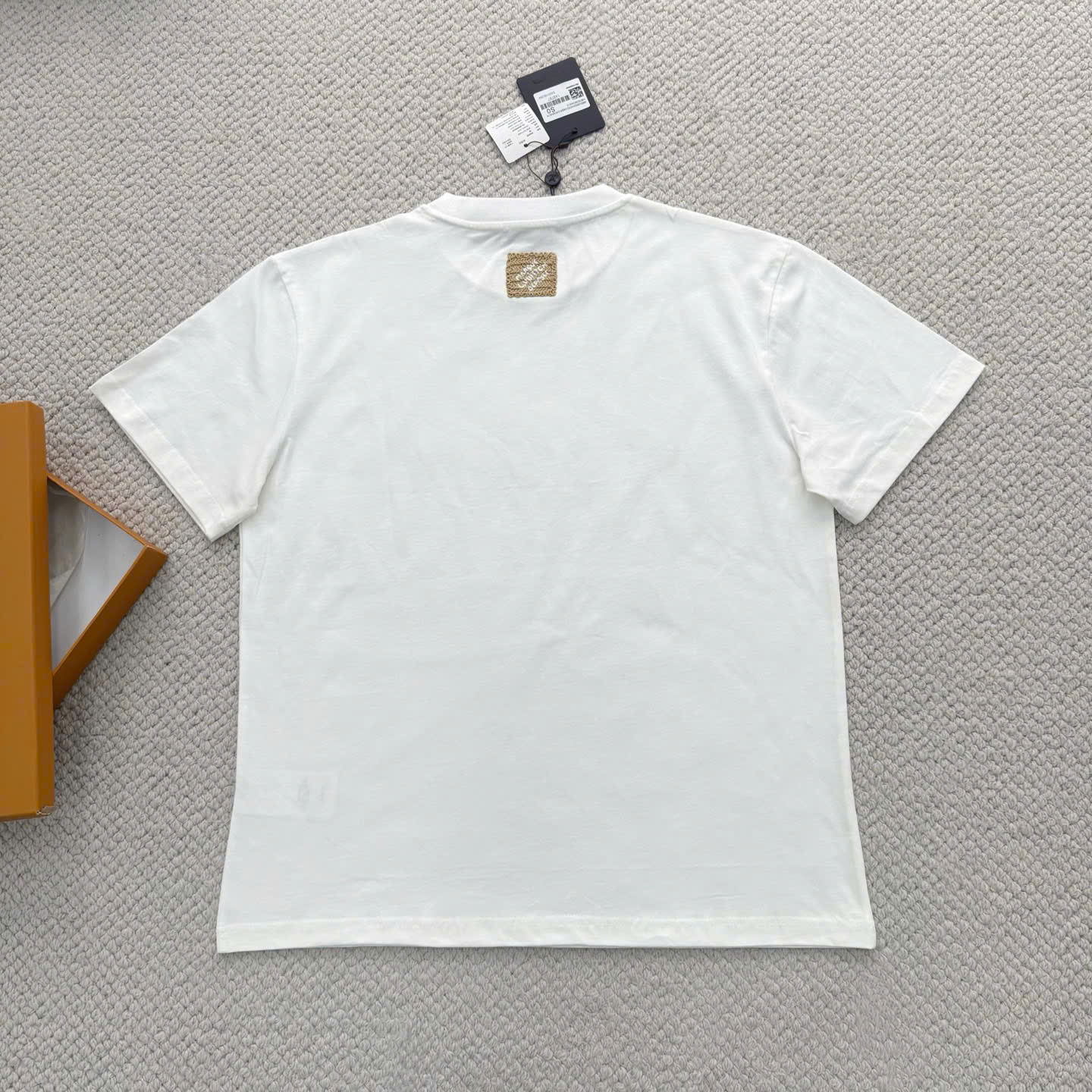 ÁO THUN LOUIS VUITTON LV EMBROIDERED SIGNATURE (WHITE)