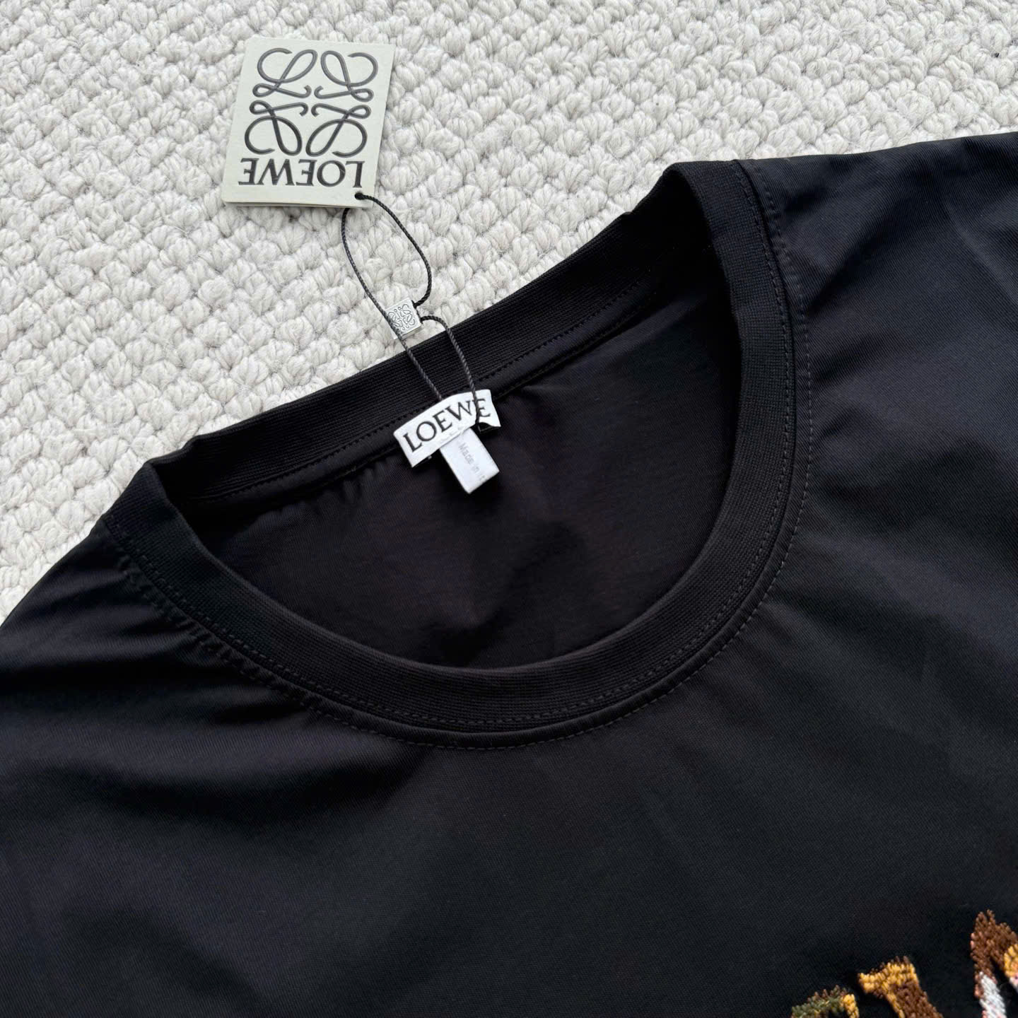 ÁO THUN LOEWE RELAXED FIT (BLACK)