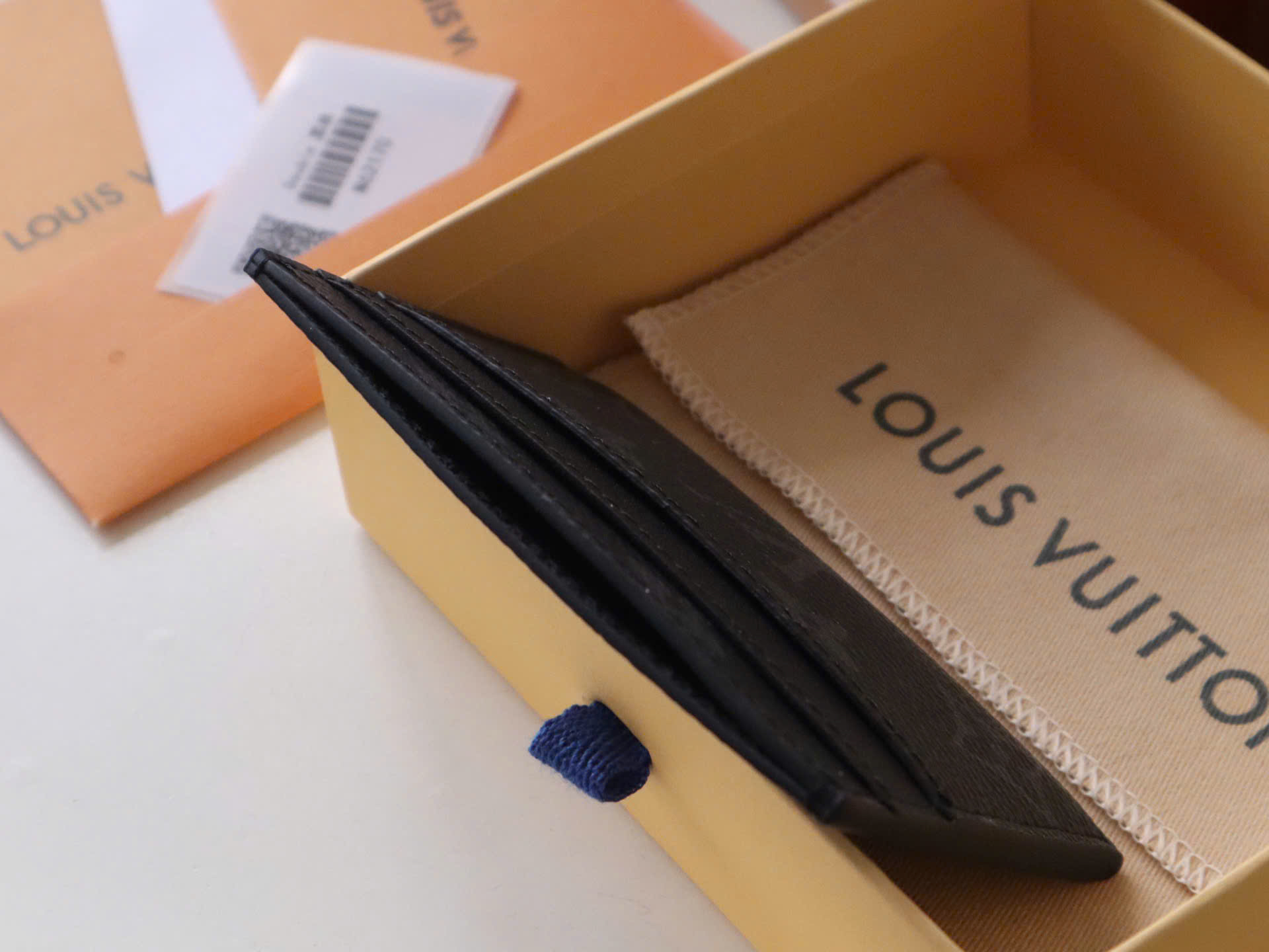 VÍ CARDHOLDER LOUIS VUITION MONOGRAM (GREY)