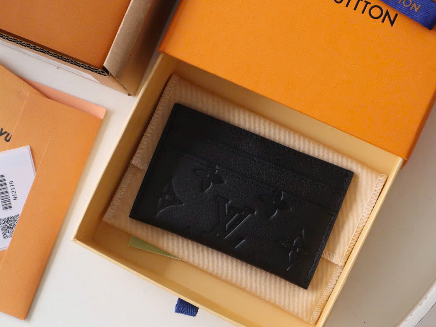 VÍ CARDHOLDER LOUIS VUITION TAURILLON (BLACK)