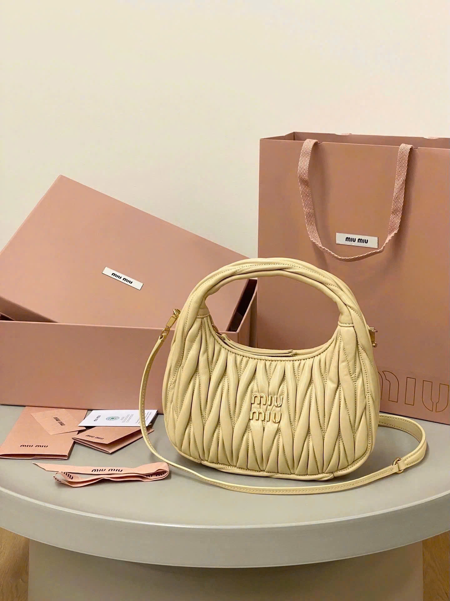 TÚI MIU MIU WANDER MATELASSÉ NAPPA LEATHER HOBO (SOY GREEN)
