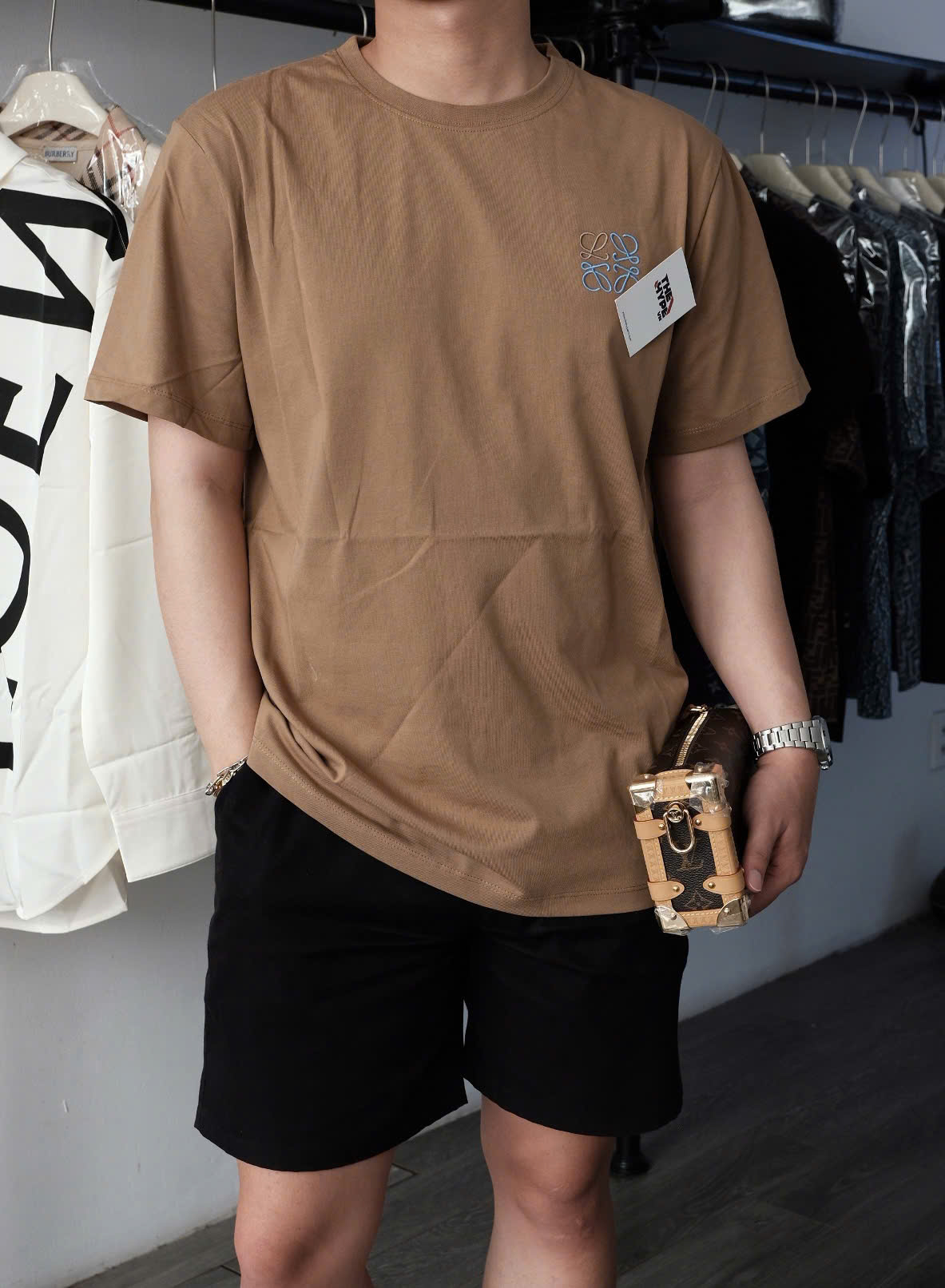 ÁO THUN LOEWE REGULAR FIT (BROWN)