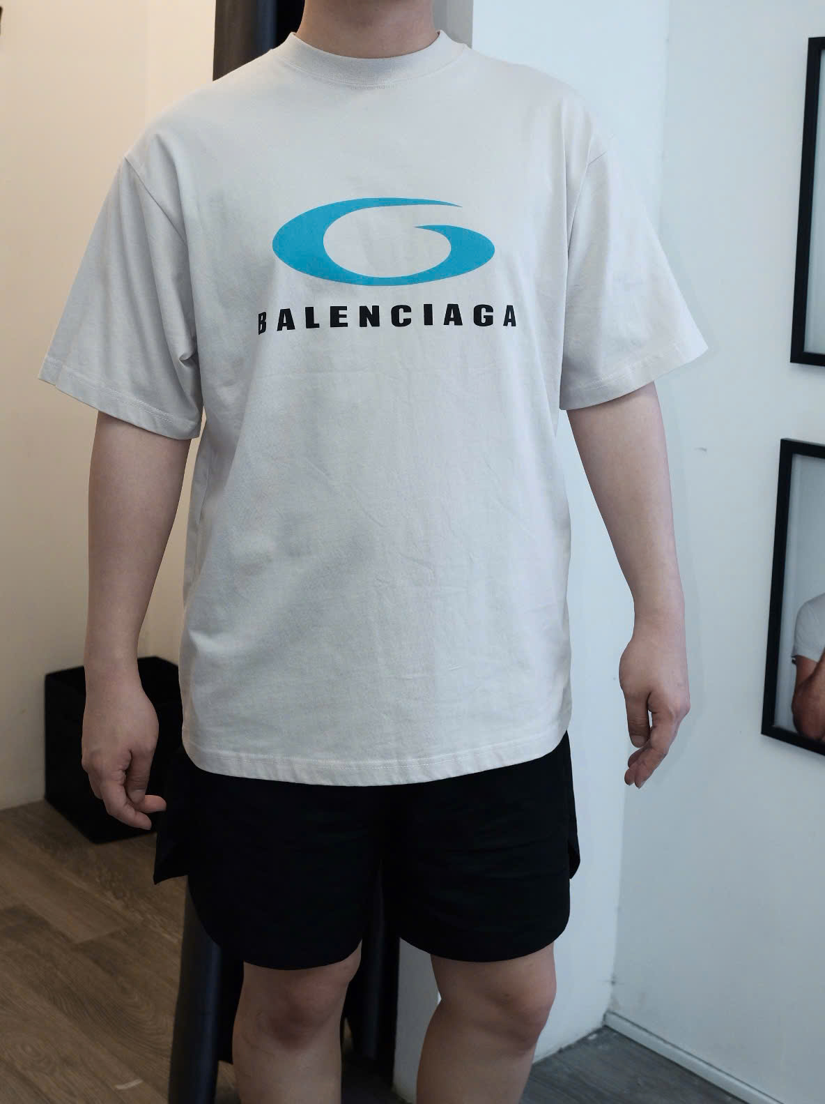 ÁO THUN BALENCIAGA BLCG LOOP SPORT ICON (CREAM)